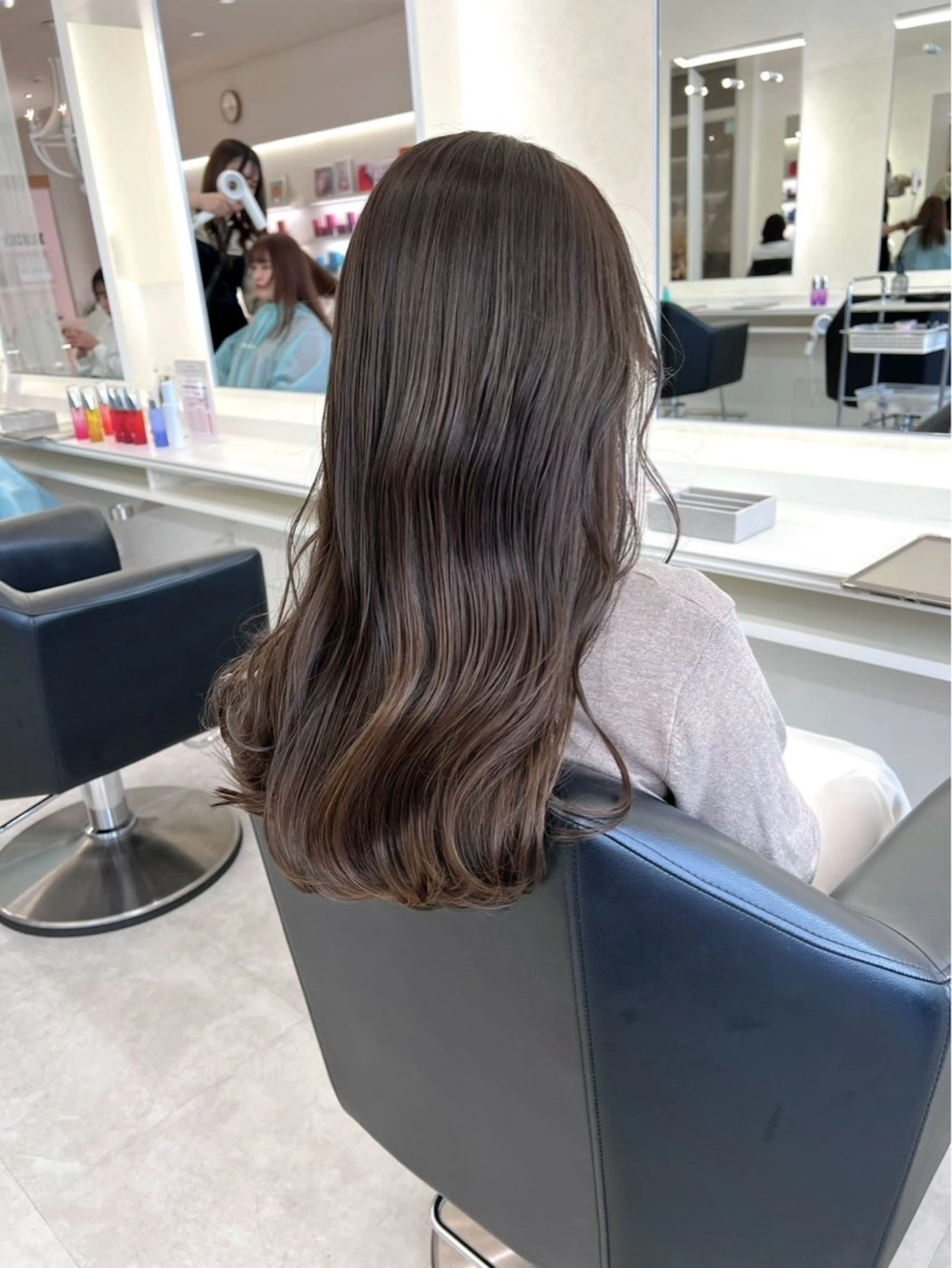 ロング ヘアカラー Parve  Mix 🫧梶川虹のヘアスタイル