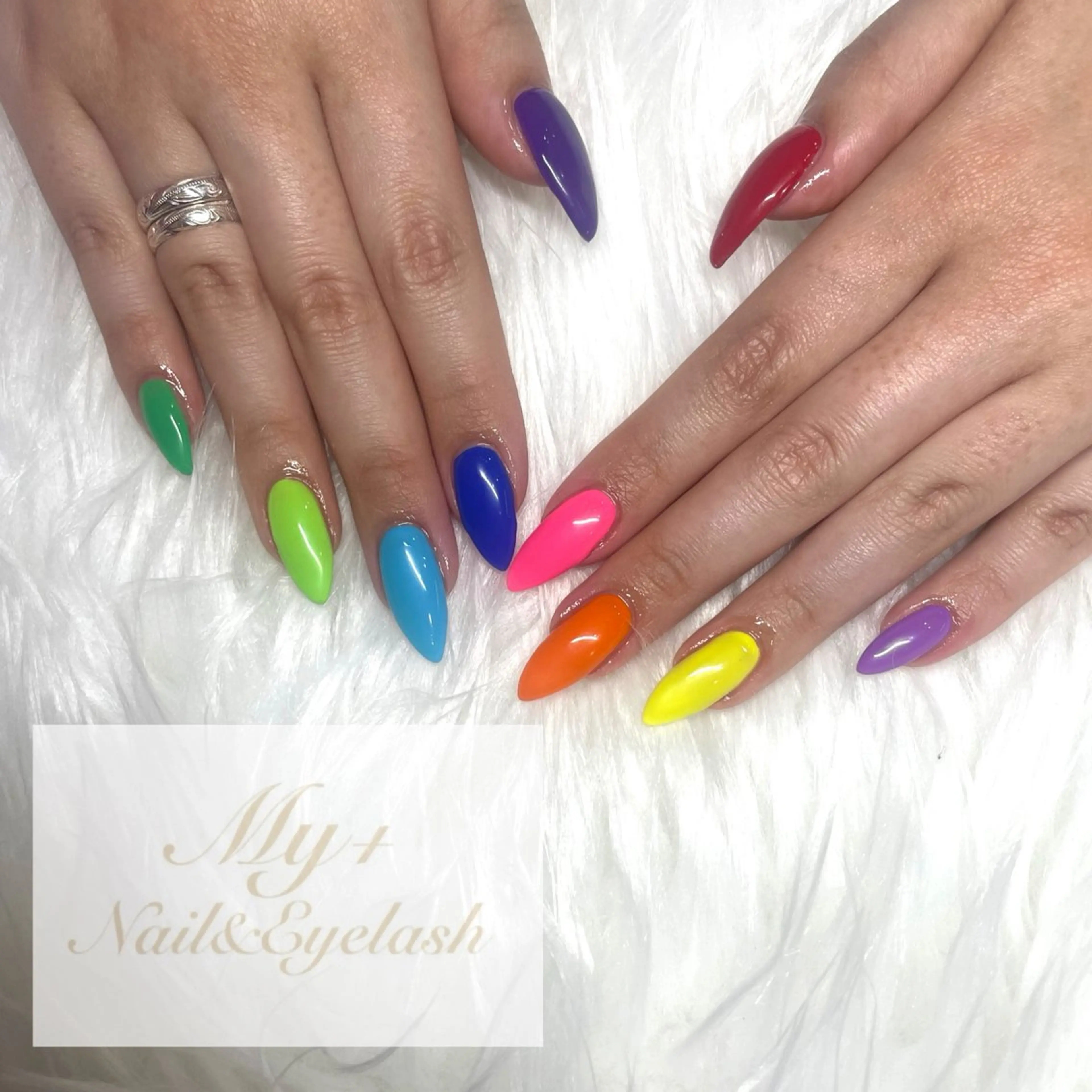 ミディアム ハンドネイル My+ Rihoのネイルデザイン