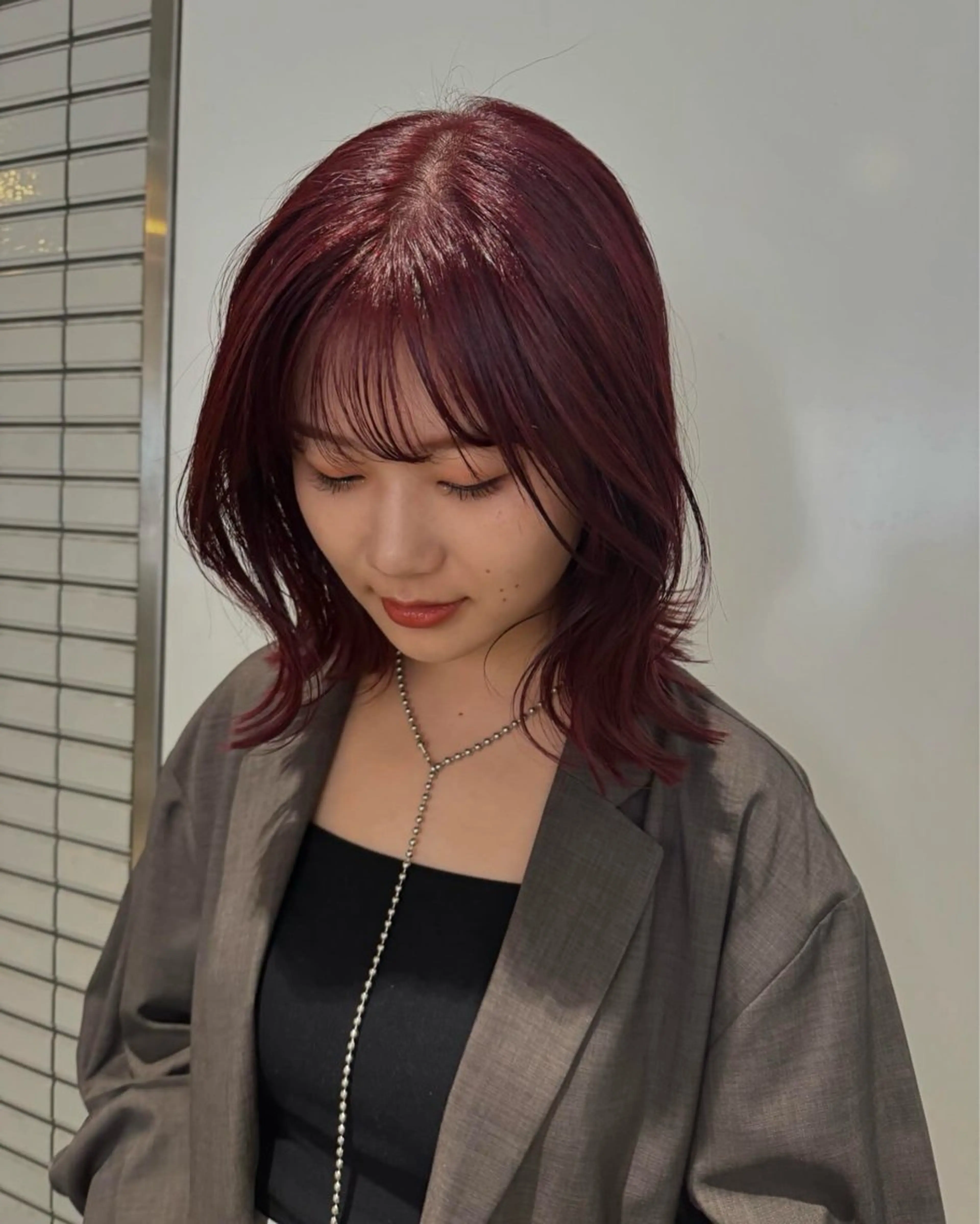 ミディアム カラー 中東 真子のヘアスタイル