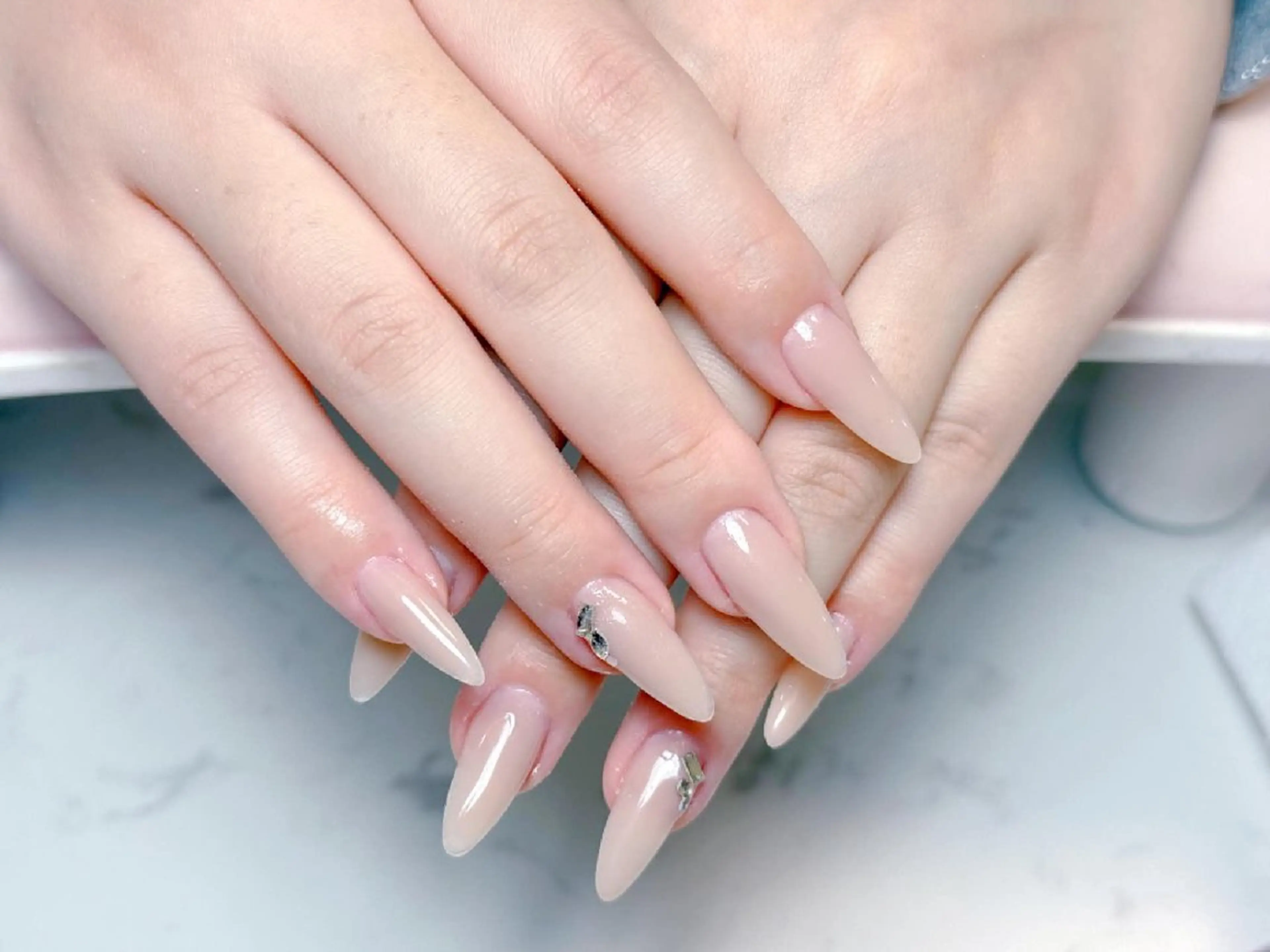 ネイル 小島 阿佑美のネイルデザイン