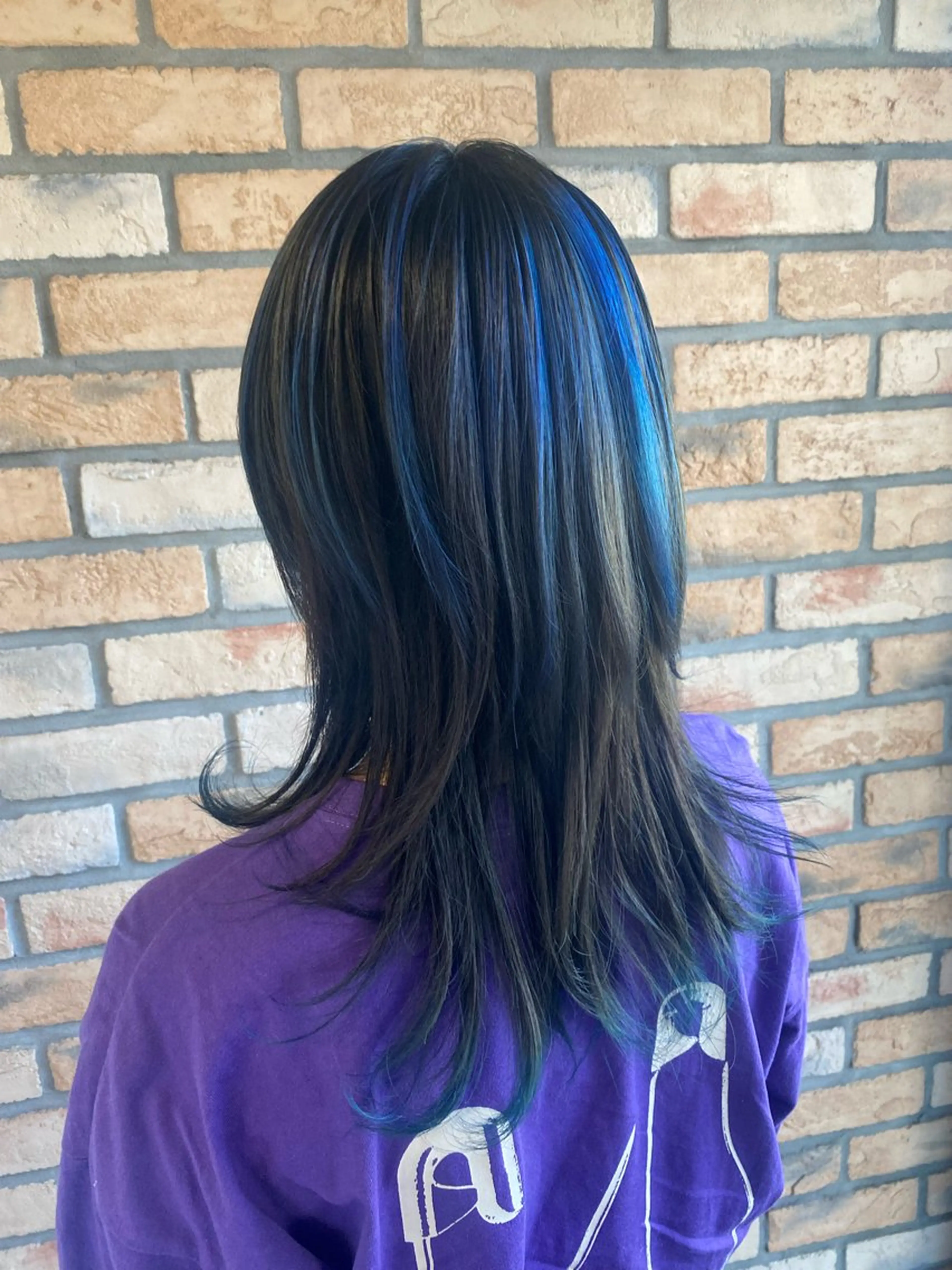 ミディアム カラー ヘアアレンジ デザインカラー ウルフカット DISCOHAIRsanc（ルジャルダン町田）所属・烏山 達也のヘアスタイル