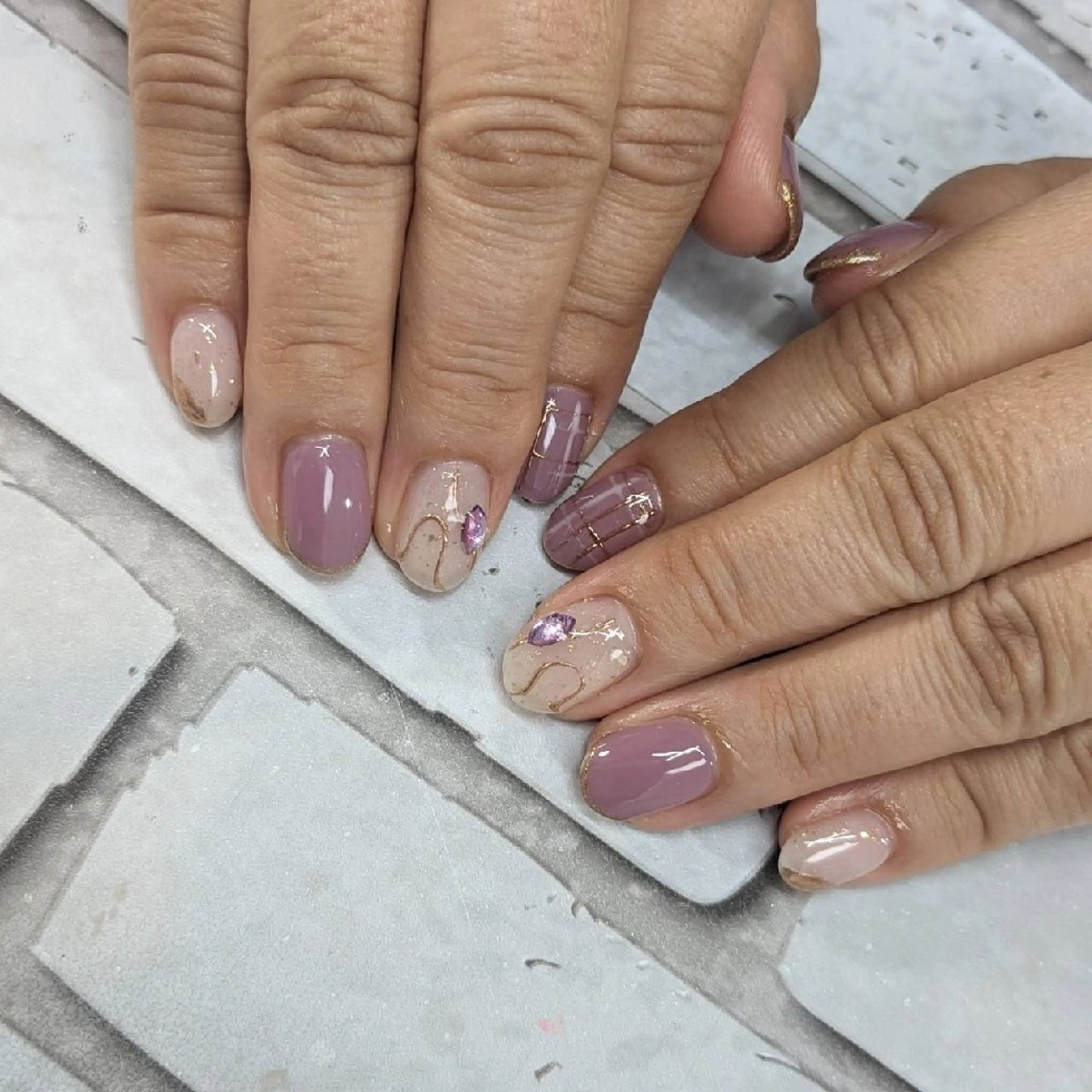 ネイル ミラーネイル ハンドネイル ネイルサロンベルティ .keikoのネイルデザイン