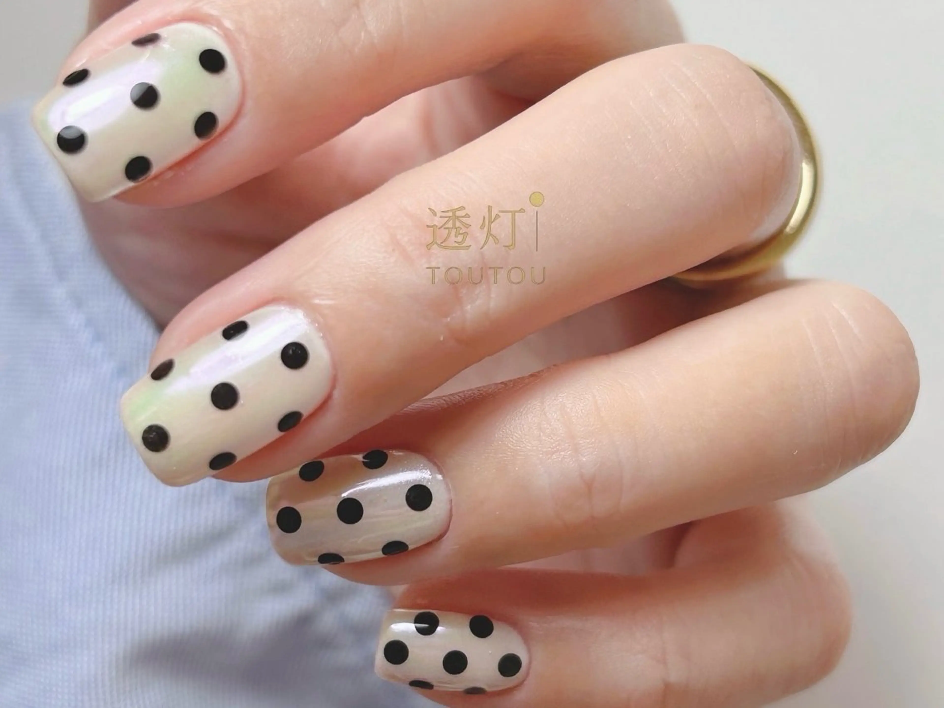 ネイル ハンドネイル 透灯 TOUTOU所属・透灯 TOUTOU 🪄のネイルデザイン