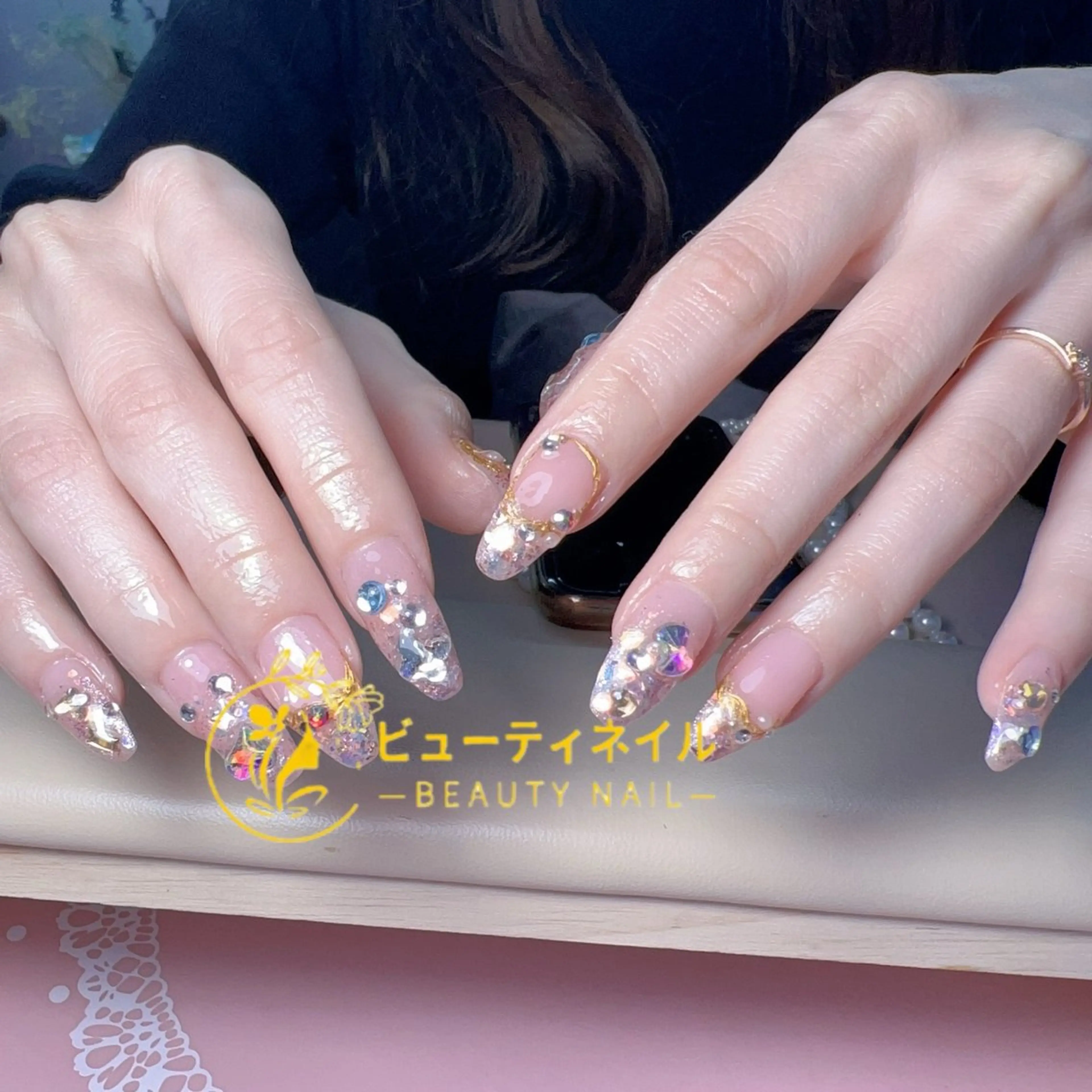 ネイル 長さ出し ジェルネイル Moonstone Salon所属・Moonstone Salonのネイルデザイン