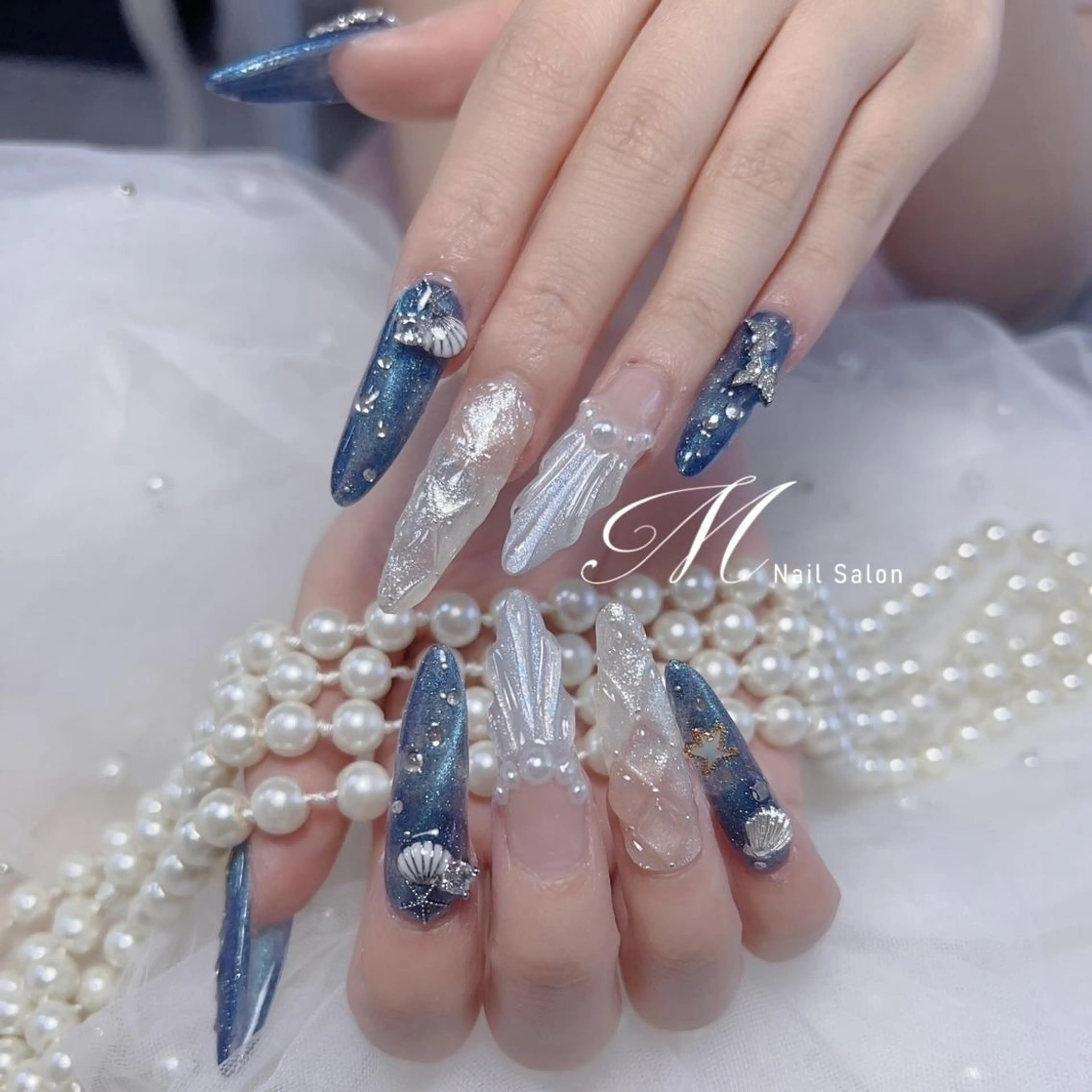 ネイル M✨ワンホン風ネイル パラジェル取扱🦋リのネイルデザイン