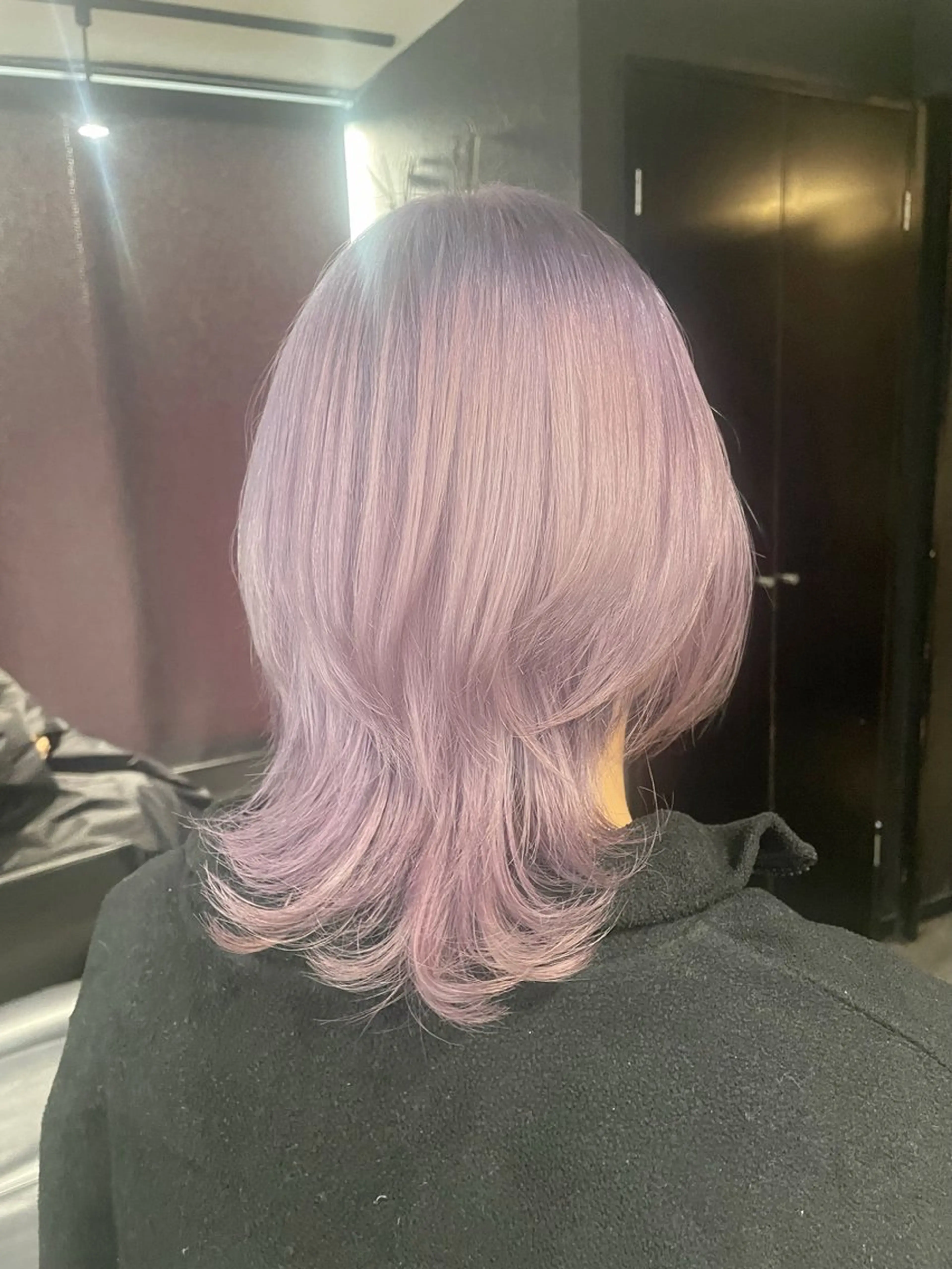 ミディアム ウルフカット ハイトーン🫧/エク HANSON🌙のヘアスタイル