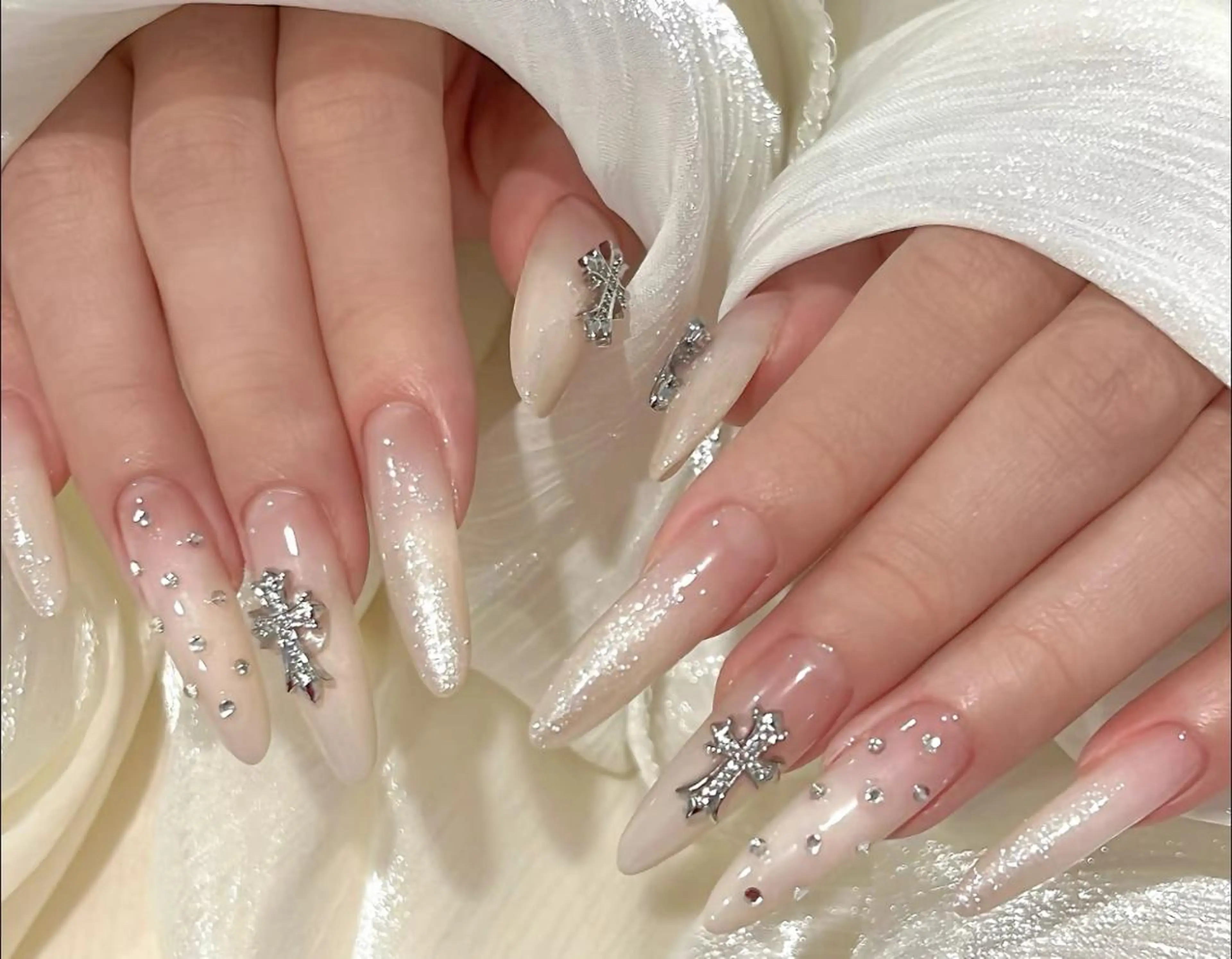 ネイル ハンドネイル Pure&Rich Nailのネイルデザイン