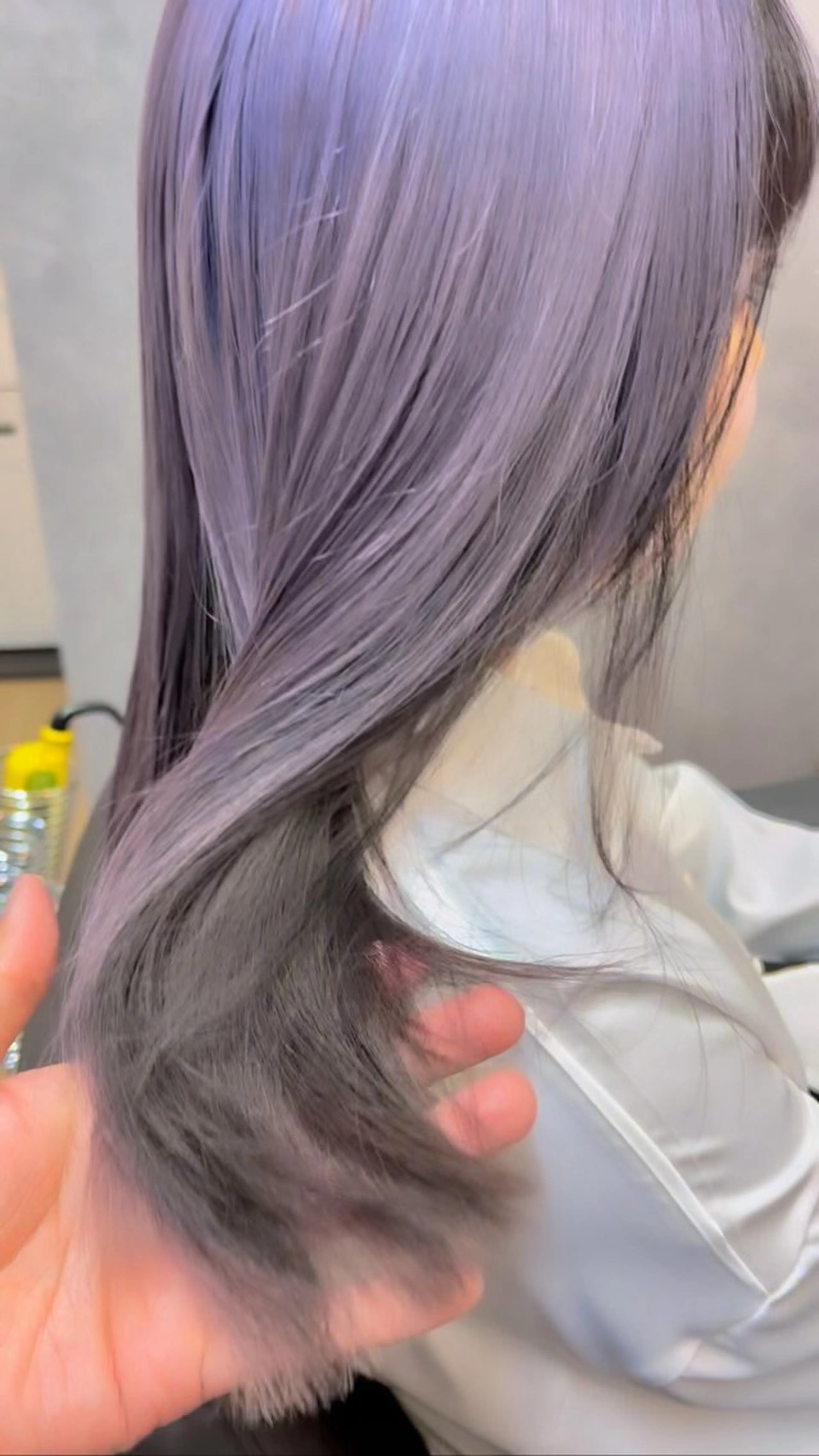 カラー インナーカラー ラベンダーカラー ヘアカラー FÜRSTIN所属・西村髪質改善 ブリーチ縮毛矯正のヘアスタイル