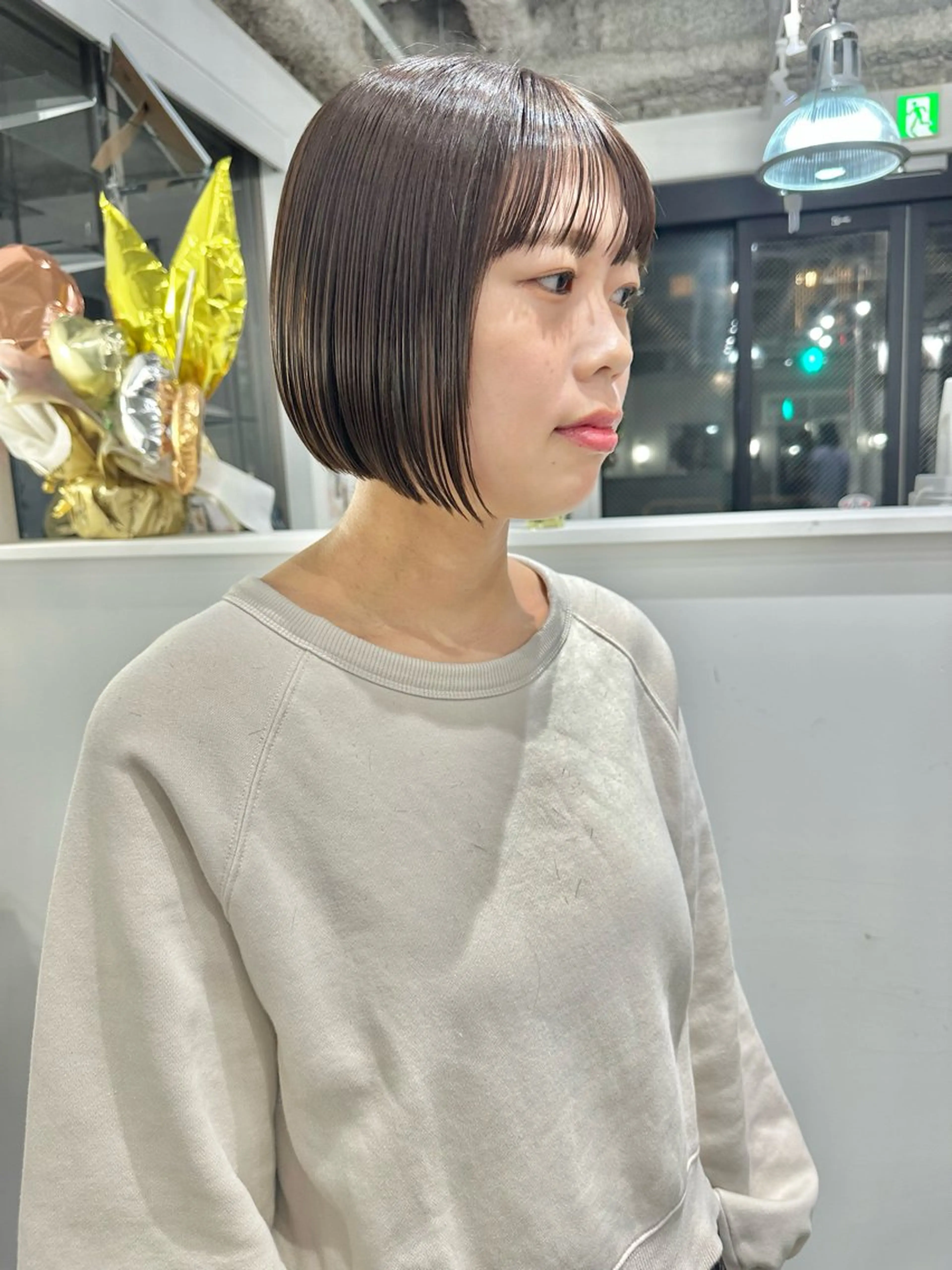 ショート カラー ショートボブ グレージュ ボブ ショートヘア 篠崎 佑季のヘアスタイル