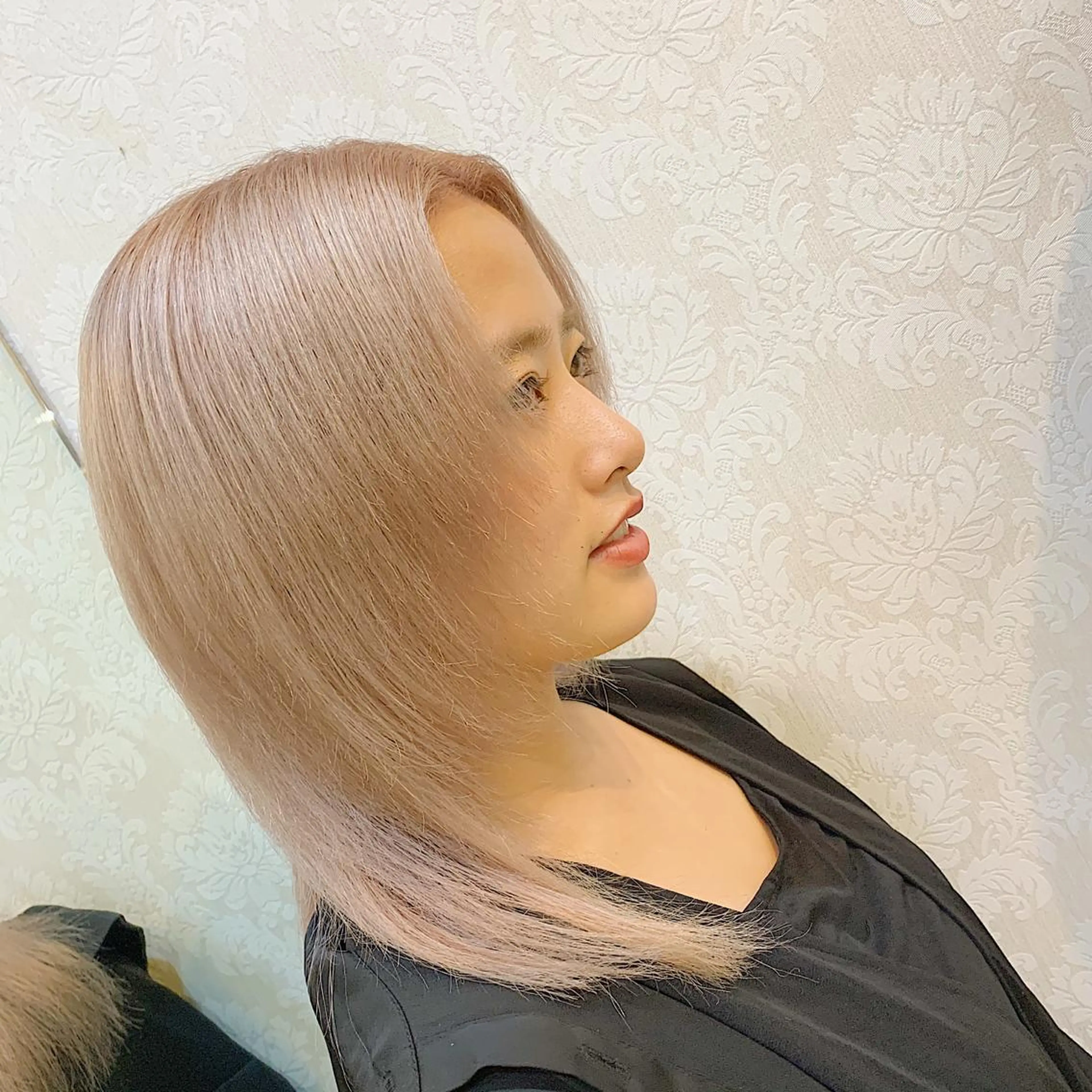 ミディアム カラー ベージュカラー ブリーチ ブロンド ホワイトベージュ GO TODAY SHAiRE SALON 町田店所属・🫧大森 知夏🫧のヘアスタイル