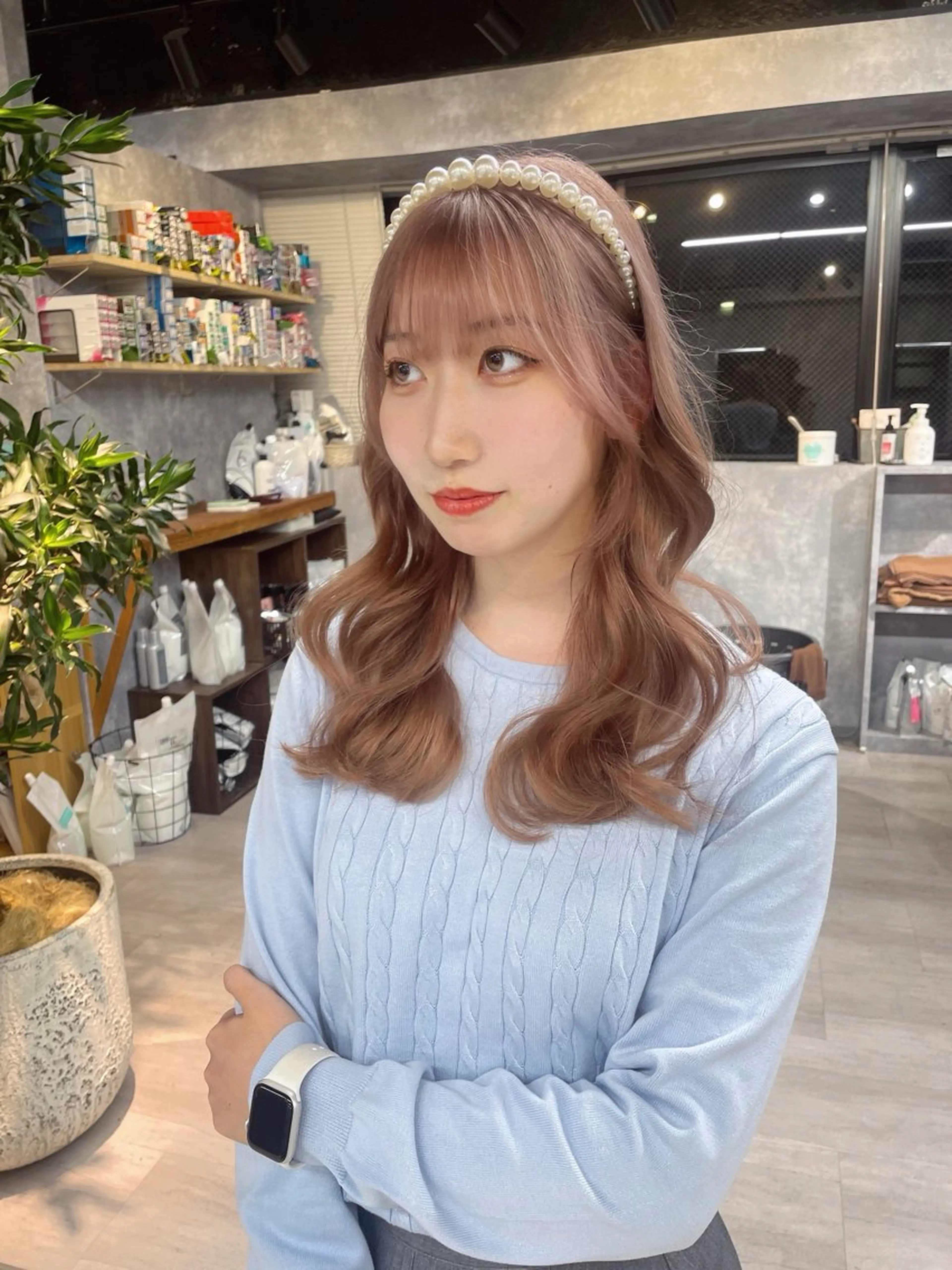 セミロング カラー 宮城 ほのかのヘアスタイル