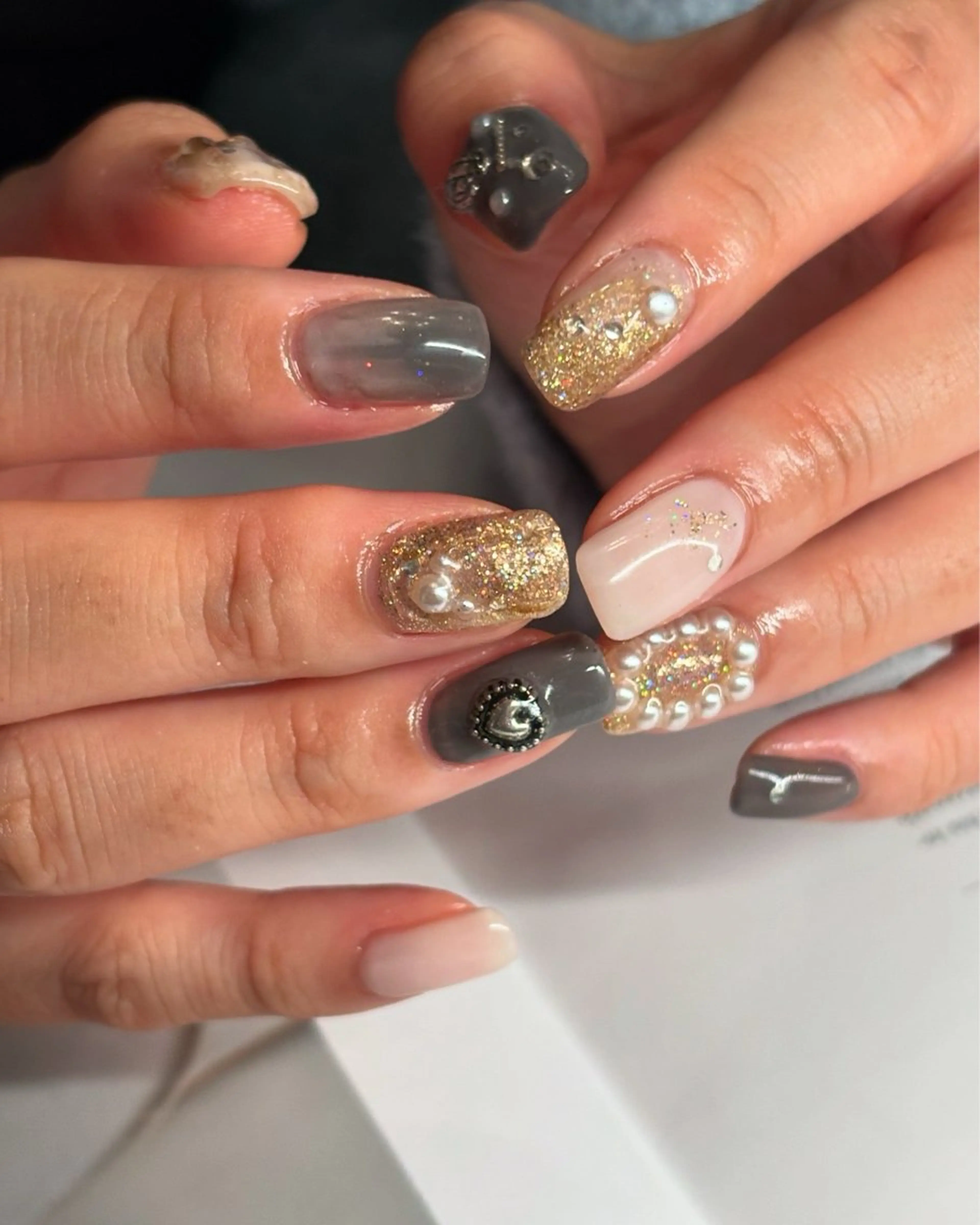 ネイル バレンタイン ネイルアトリエ プラスメリーのネイルデザイン