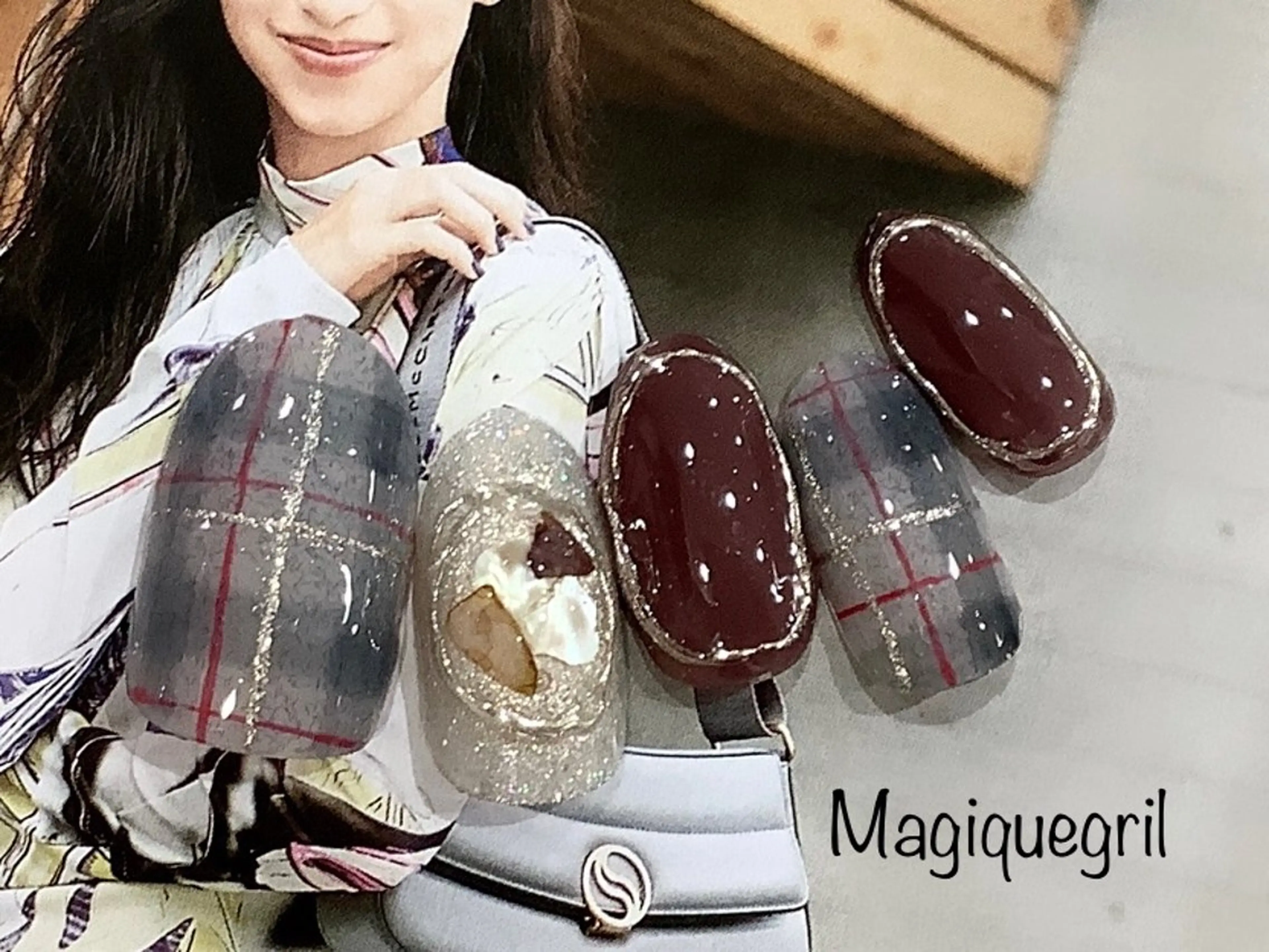 ネイル ボルドー ゴージャス ミラーネイル ハンドネイル 🌸Nail&Eye KAKU🌸のネイルデザイン