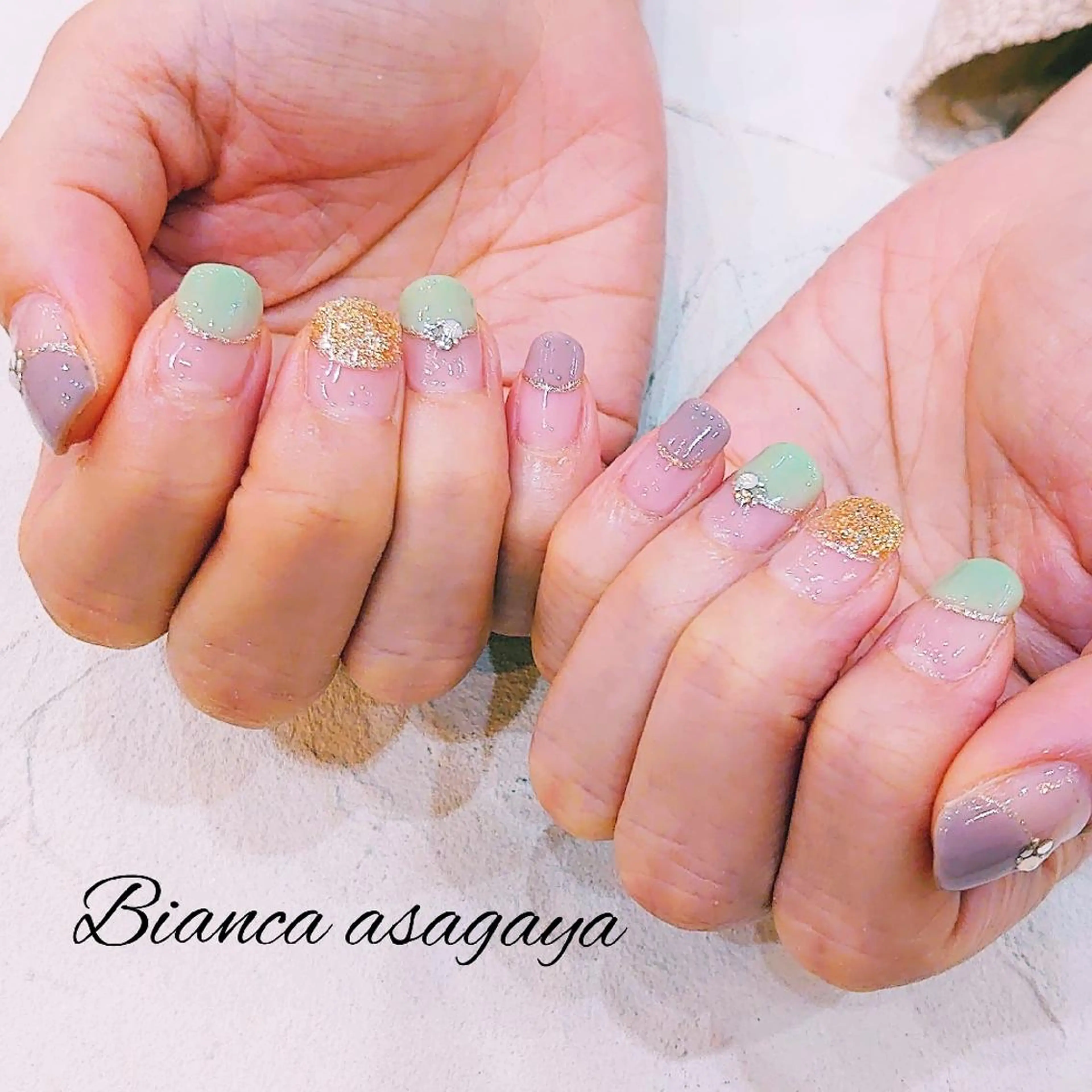 ネイル フレンチネイル ジェルネイル 韓国ネイル ミラーネイル ニュアンスネイル Bianca TANAKAのネイルデザイン