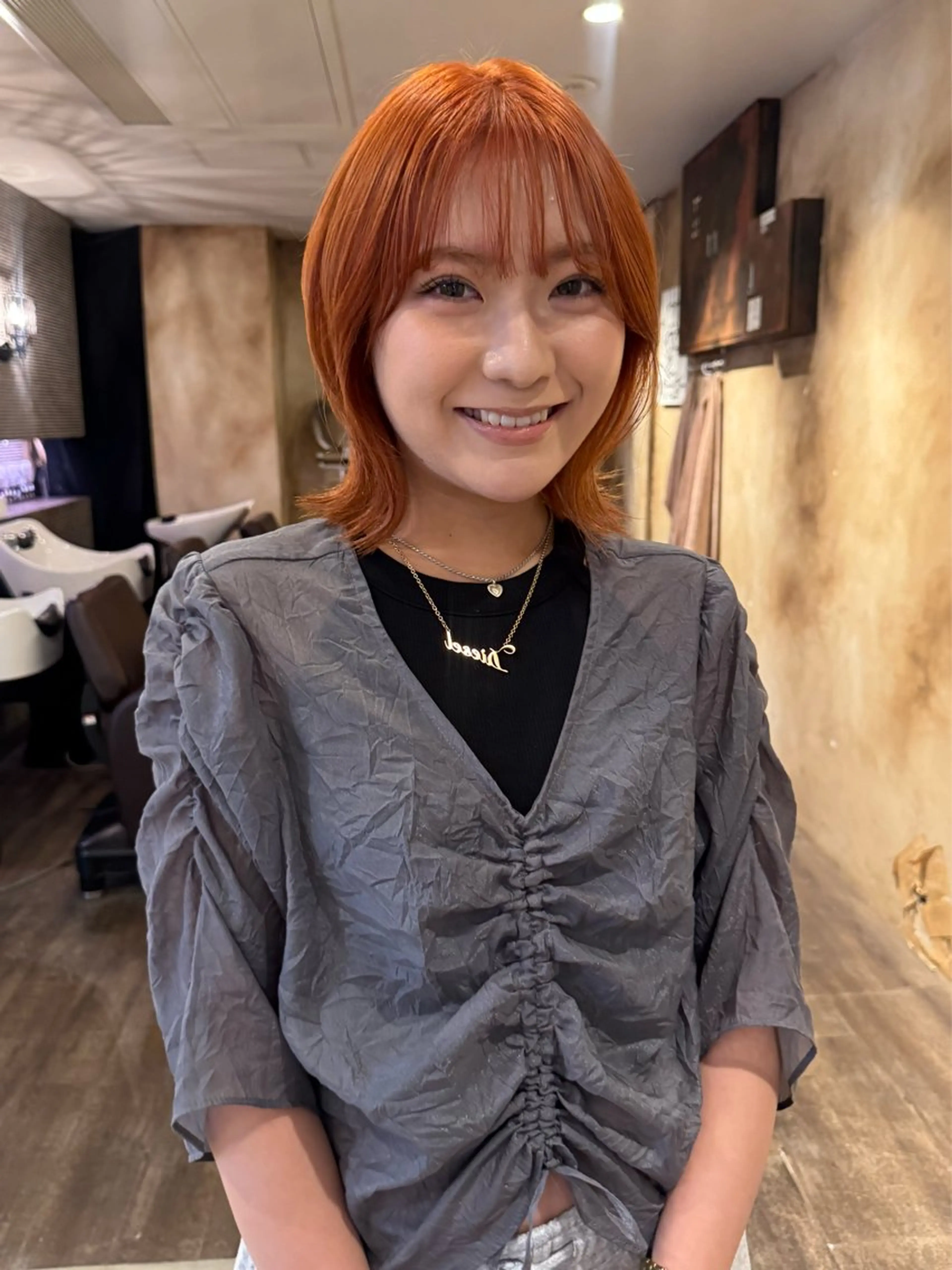 ミディアム カラー オレンジ ヘアカラー lot Karen / 心斎橋のヘアスタイル