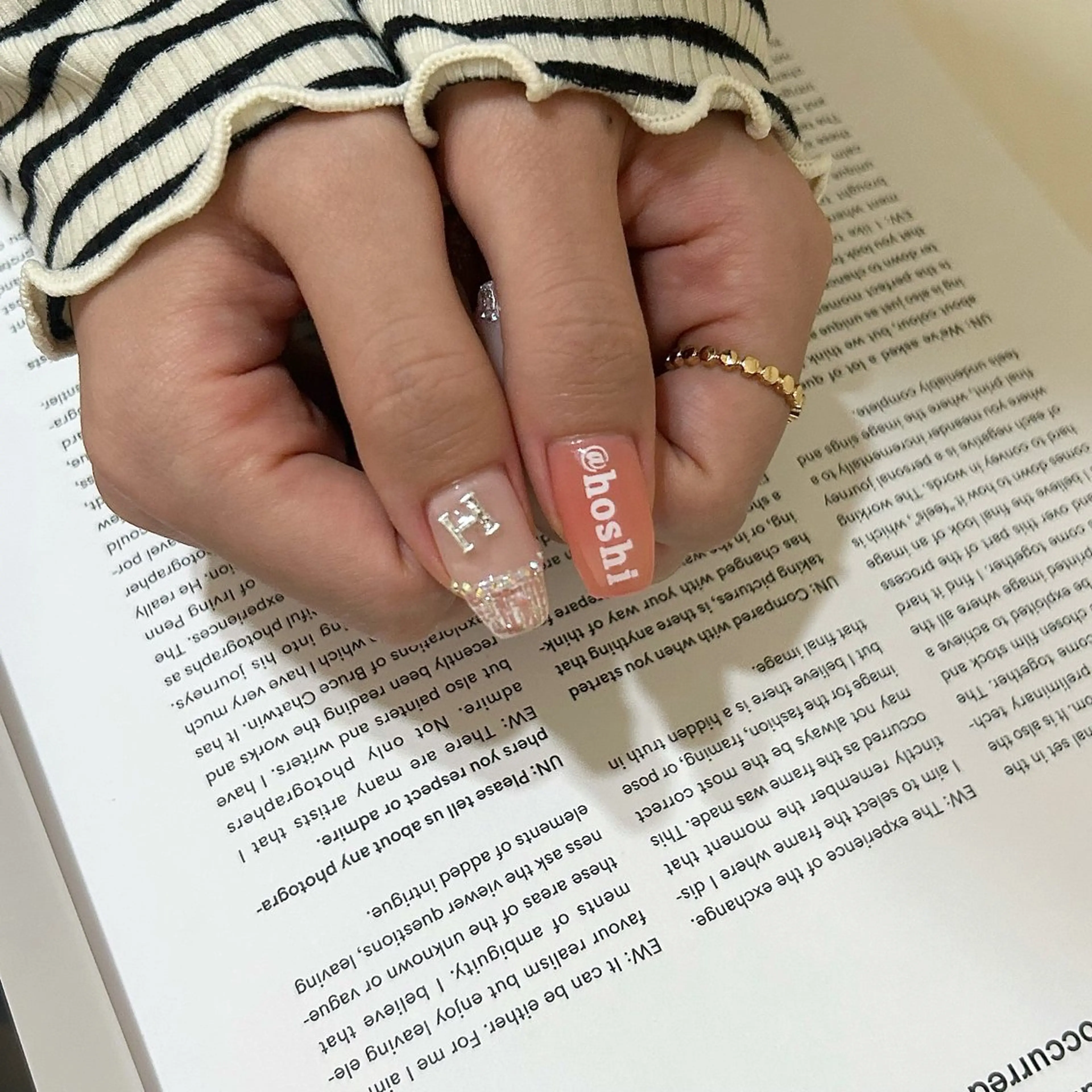 ネイル ブルー フットネイル ジェルネイル キラキラネイル 韓国ネイル ハンドネイル RooM -produce by maynail-所属・RooM -mizuki-のネイルデザイン