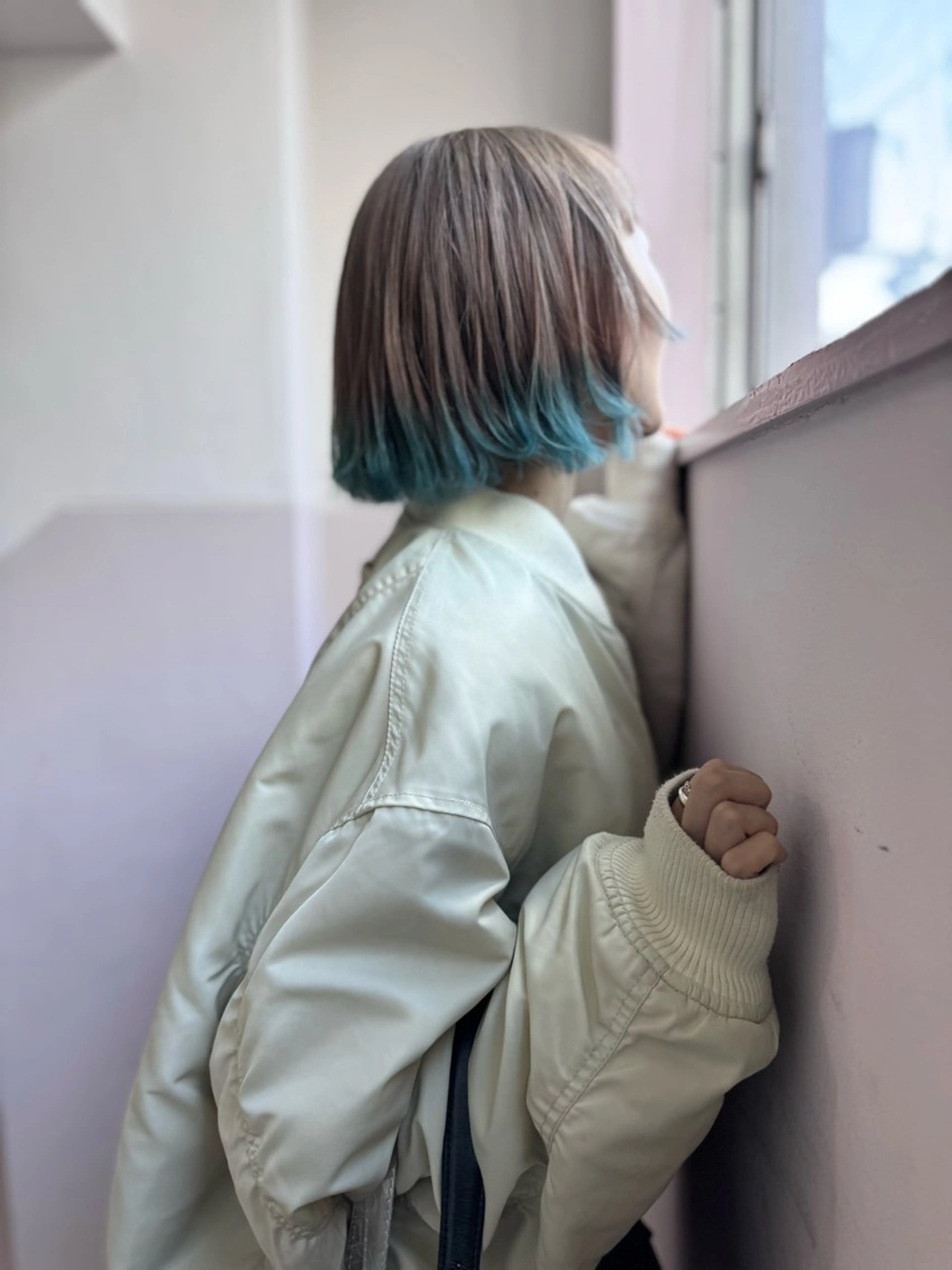 ミディアム カラー カット ヘアカラー オカモト ミユウのヘアスタイル