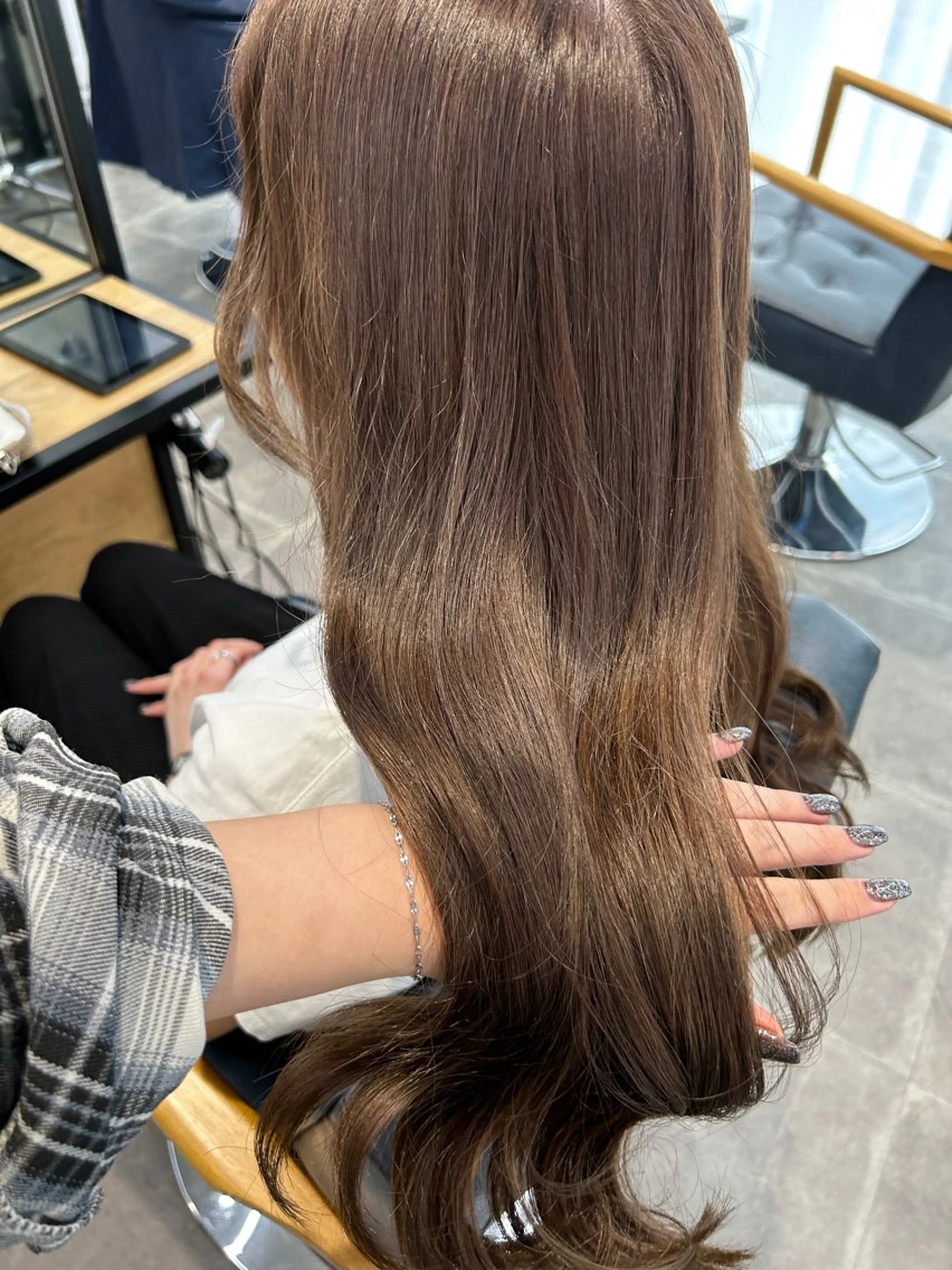 ロング カラー カット ヘアカラー トリートメント newi梅田🫧韓国 ヘア🫧sakiのヘアスタイル