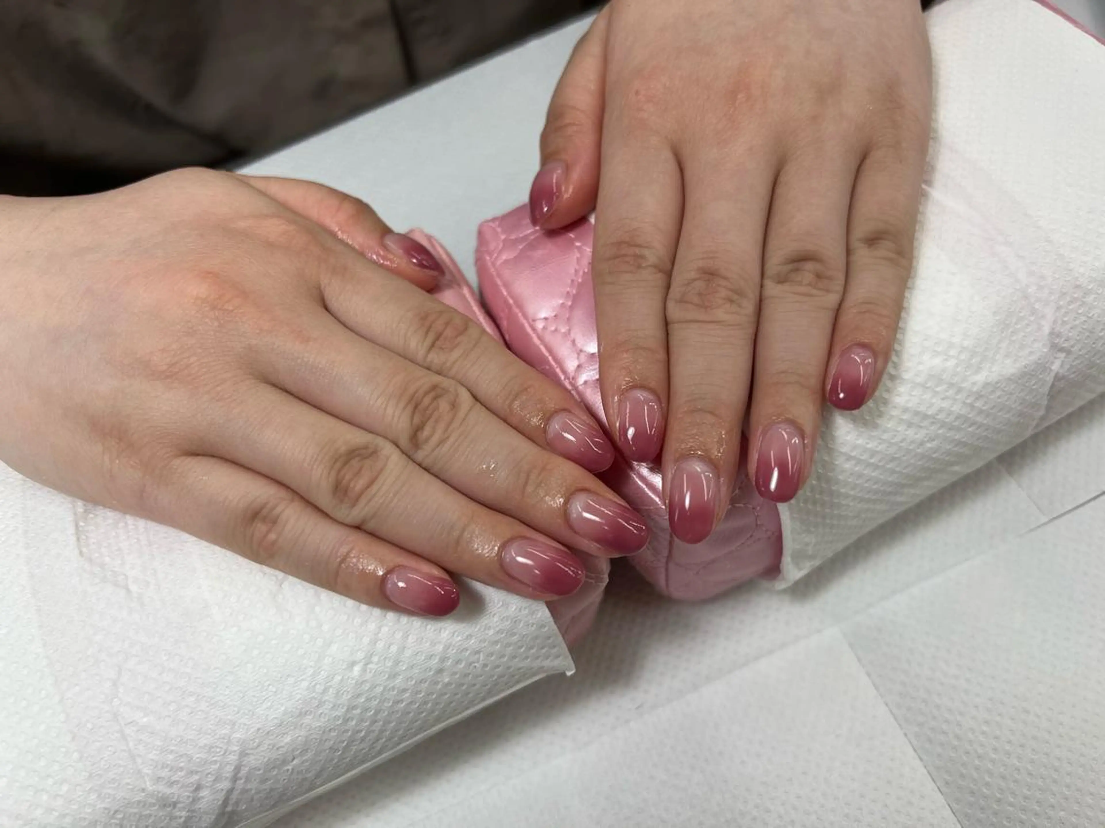 ネイル グラデーション 赤色 【MAXKELLY】 Shiotaのネイルデザイン