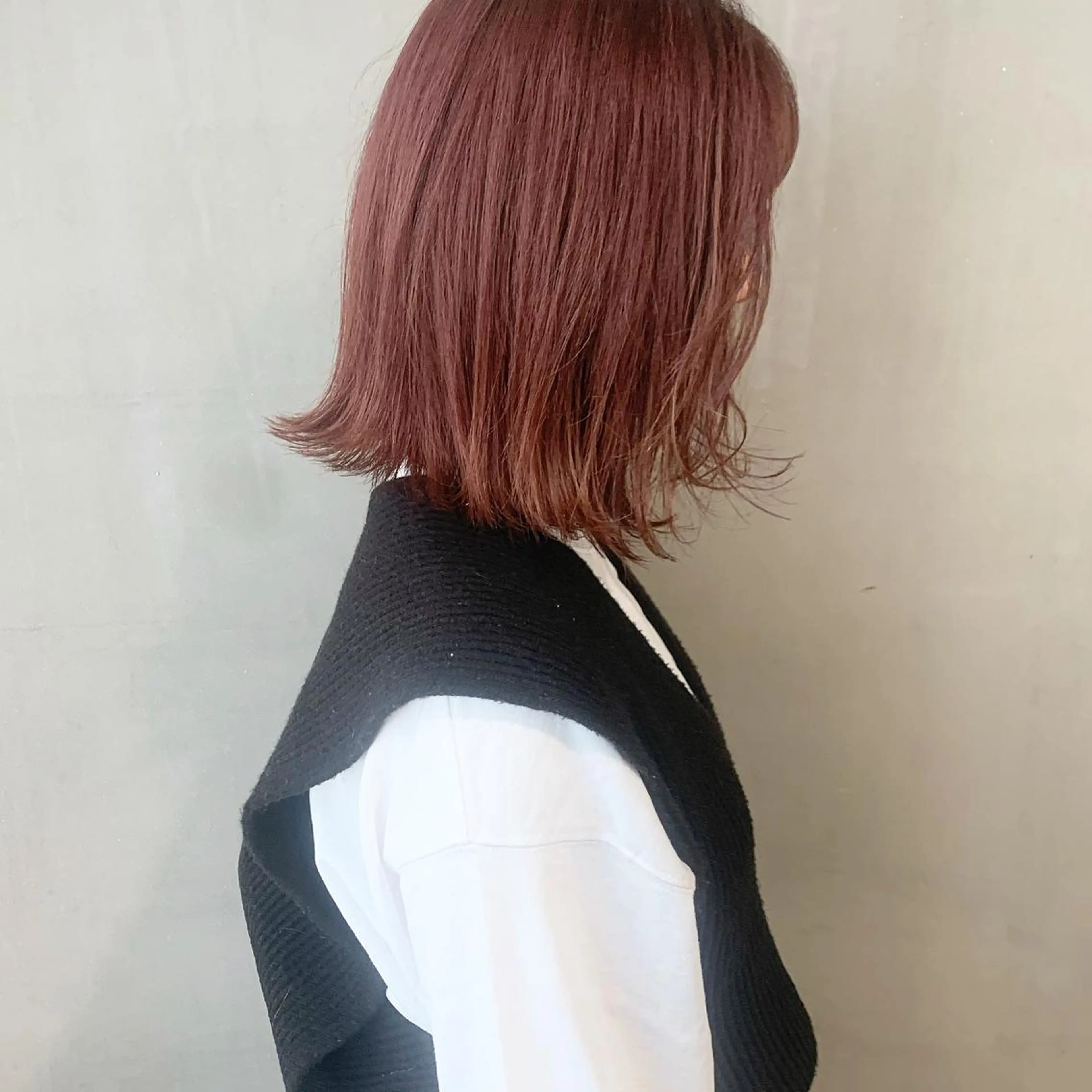 ミディアム カラー ピンクカラー SALOWIN梅田茶屋町店所属・ウルフレイヤーカット /チヒロのヘアスタイル