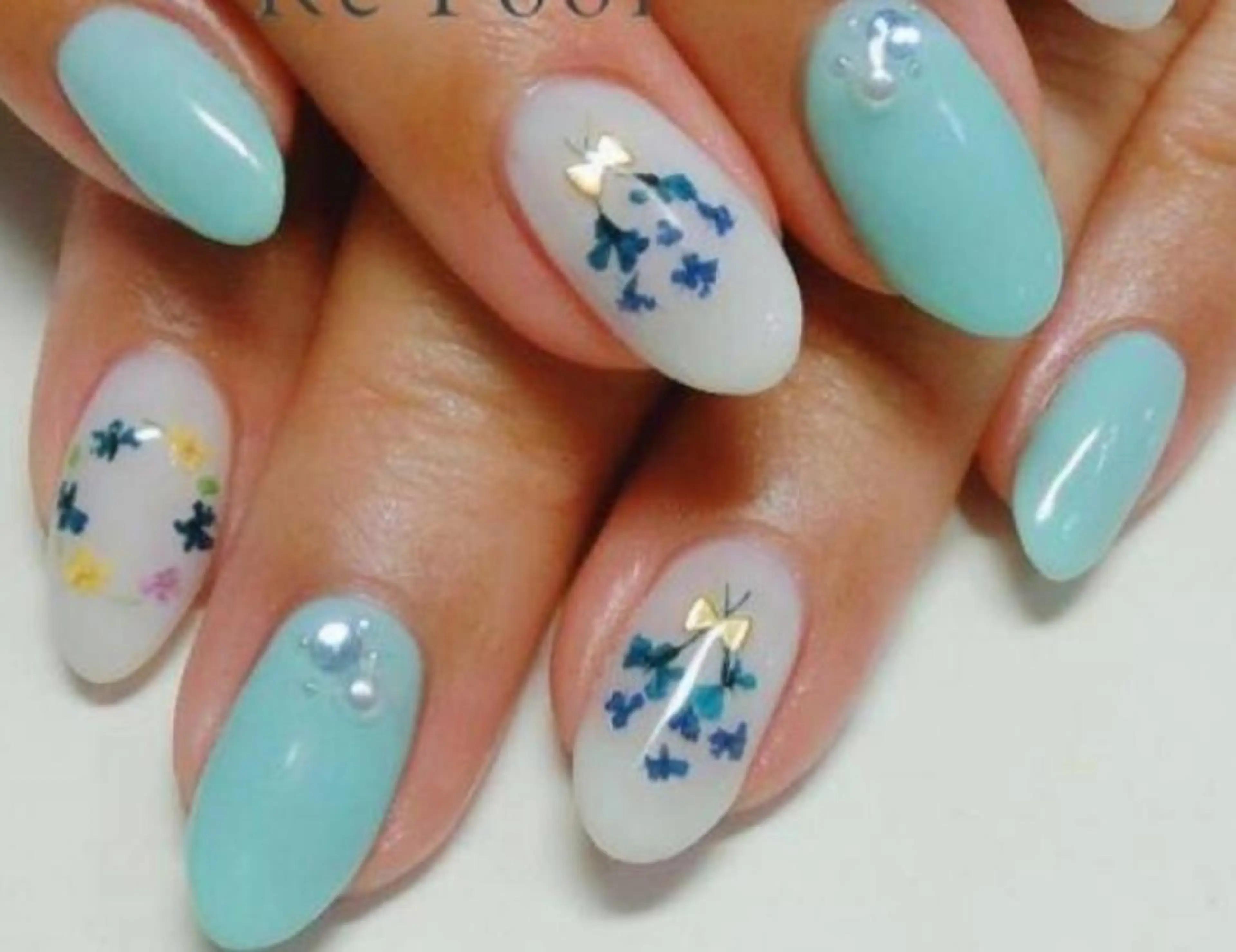 ネイル フラワーネイル privateサロン creaのネイルデザイン