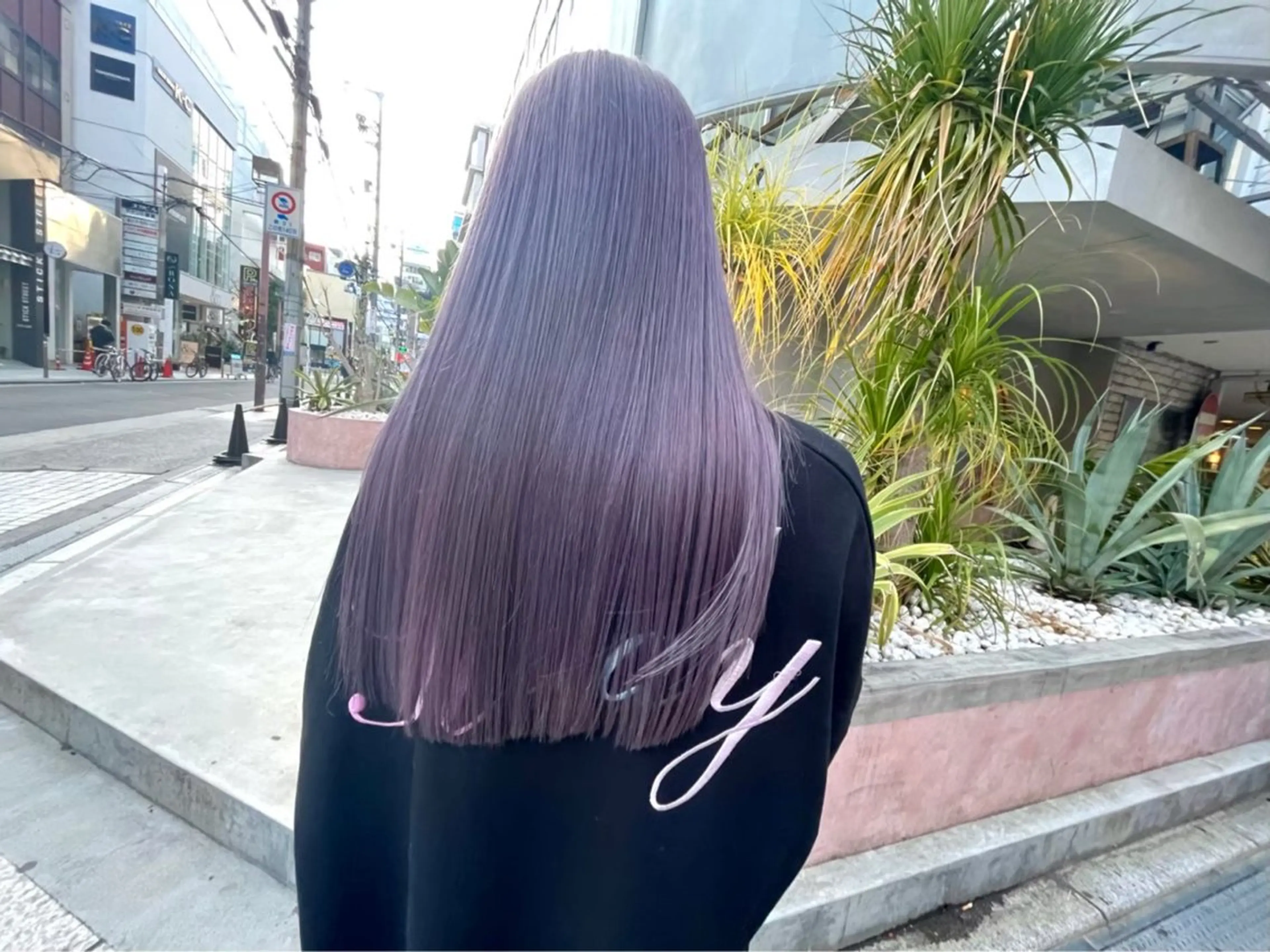 ロング カラー ブリーチ ケアブリーチ グレージュ バイオレットカラー バイオレットグレージュ ヘアカラー トリートメント LAME 【レイム】のヘアスタイル