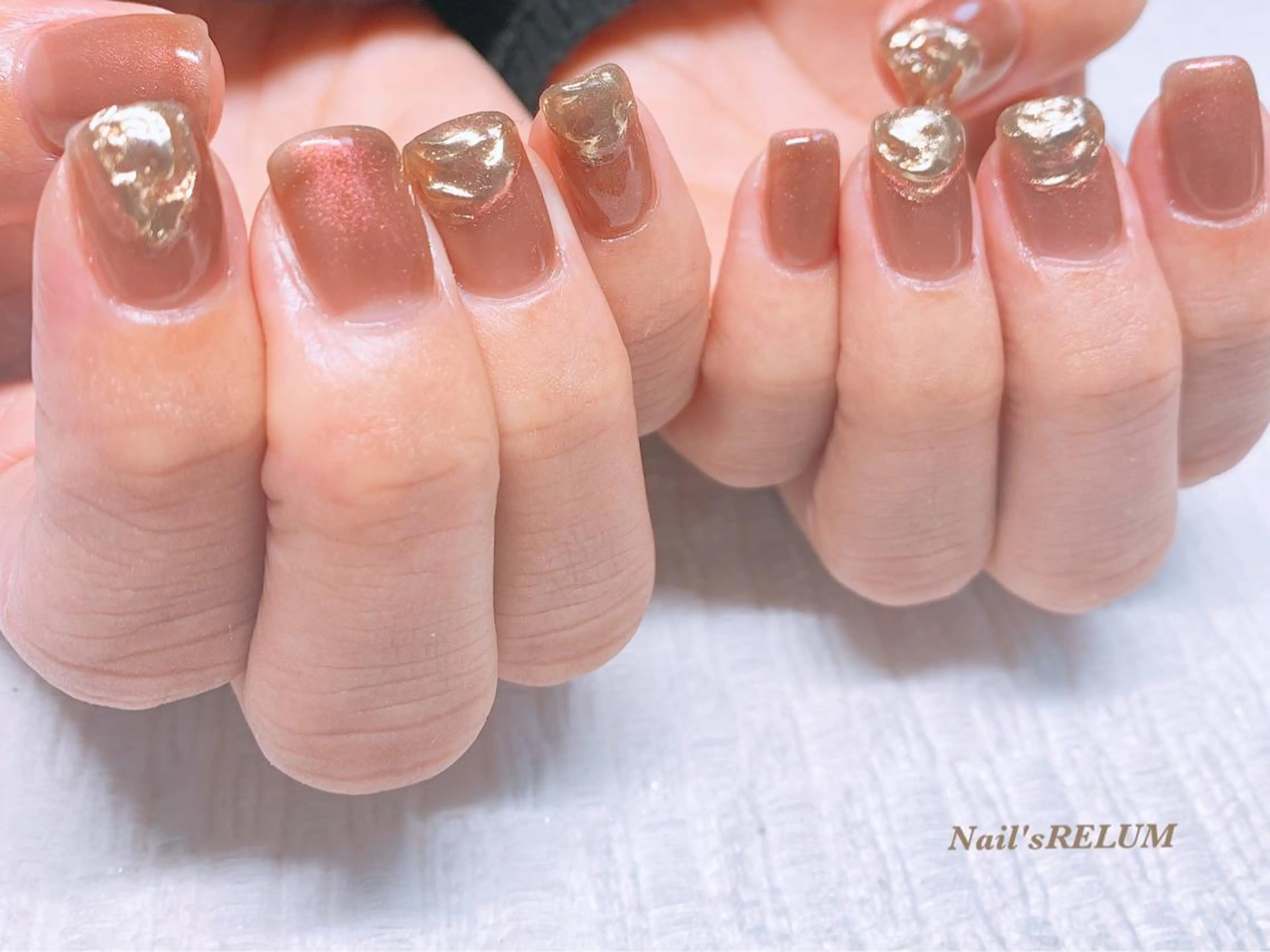 ネイル ミラーネイル ハンドネイル THECOLORS所属・近貞 莉奈のネイルデザイン