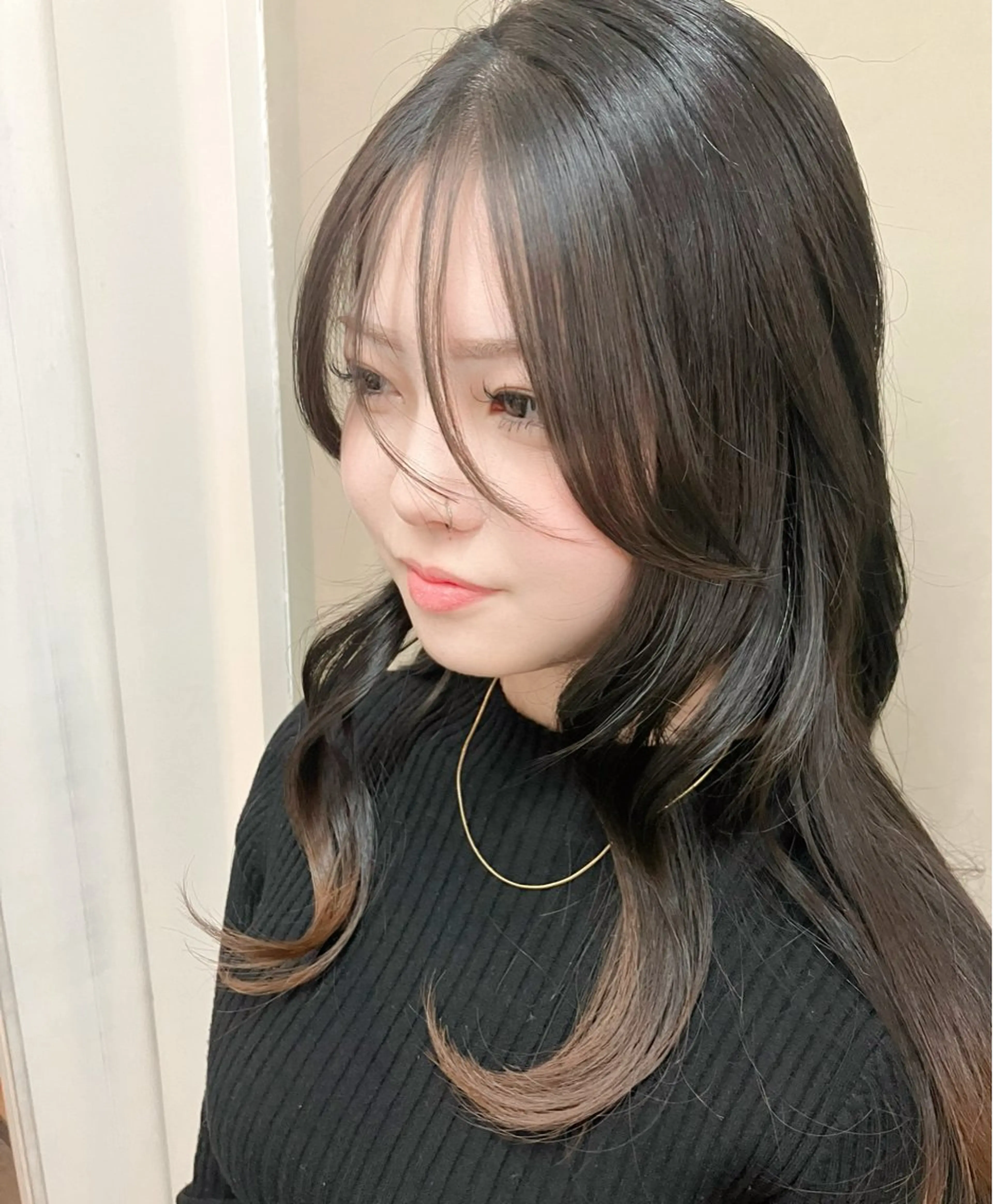 ロング 小顔カット うざバング カット 【ツヤ髪特化】 スズキアキエのヘアスタイル