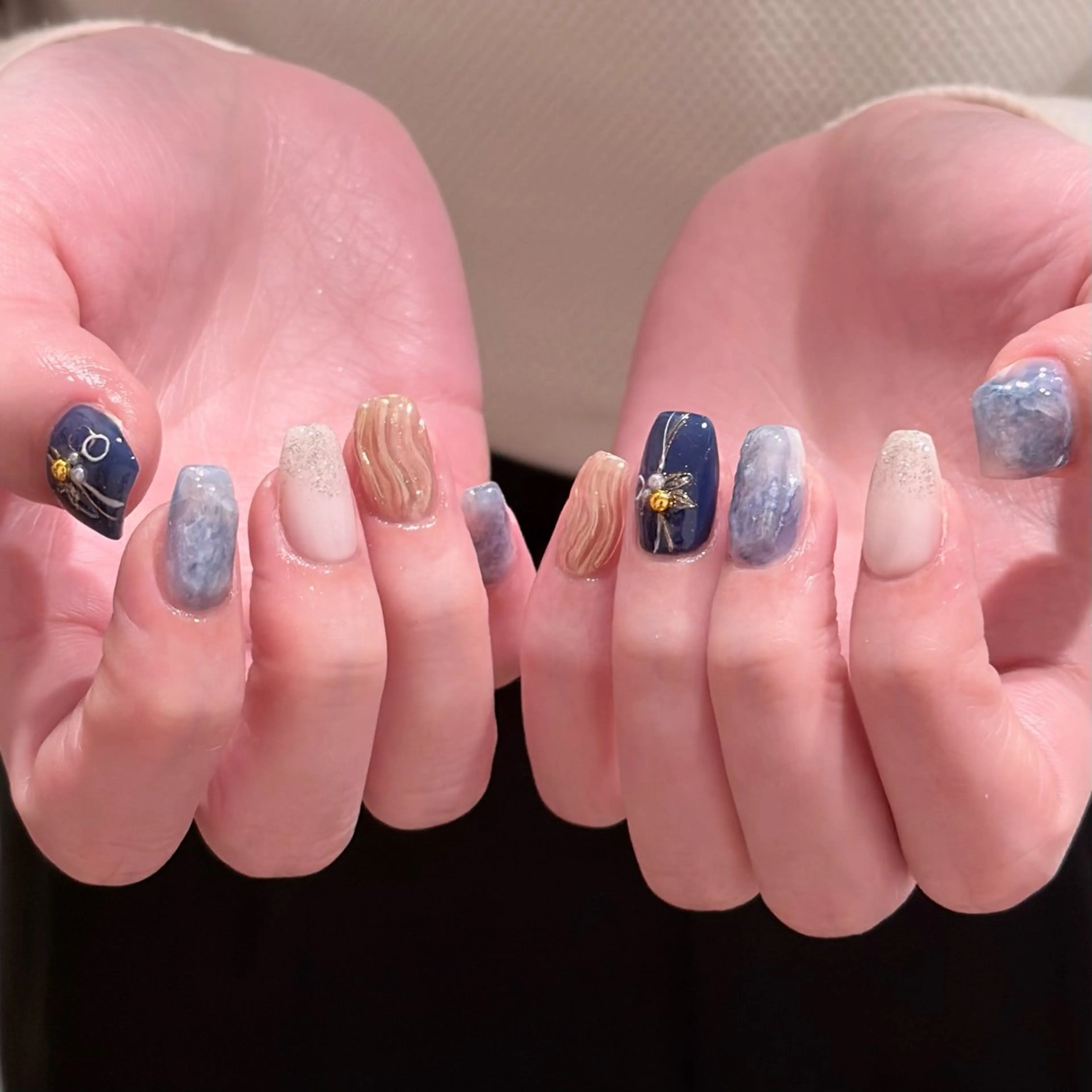 ネイル ハンドネイル 🎀 Hiyubi._.nail 🫧所属・🎀フェイ フェイ🫧💗のネイルデザイン