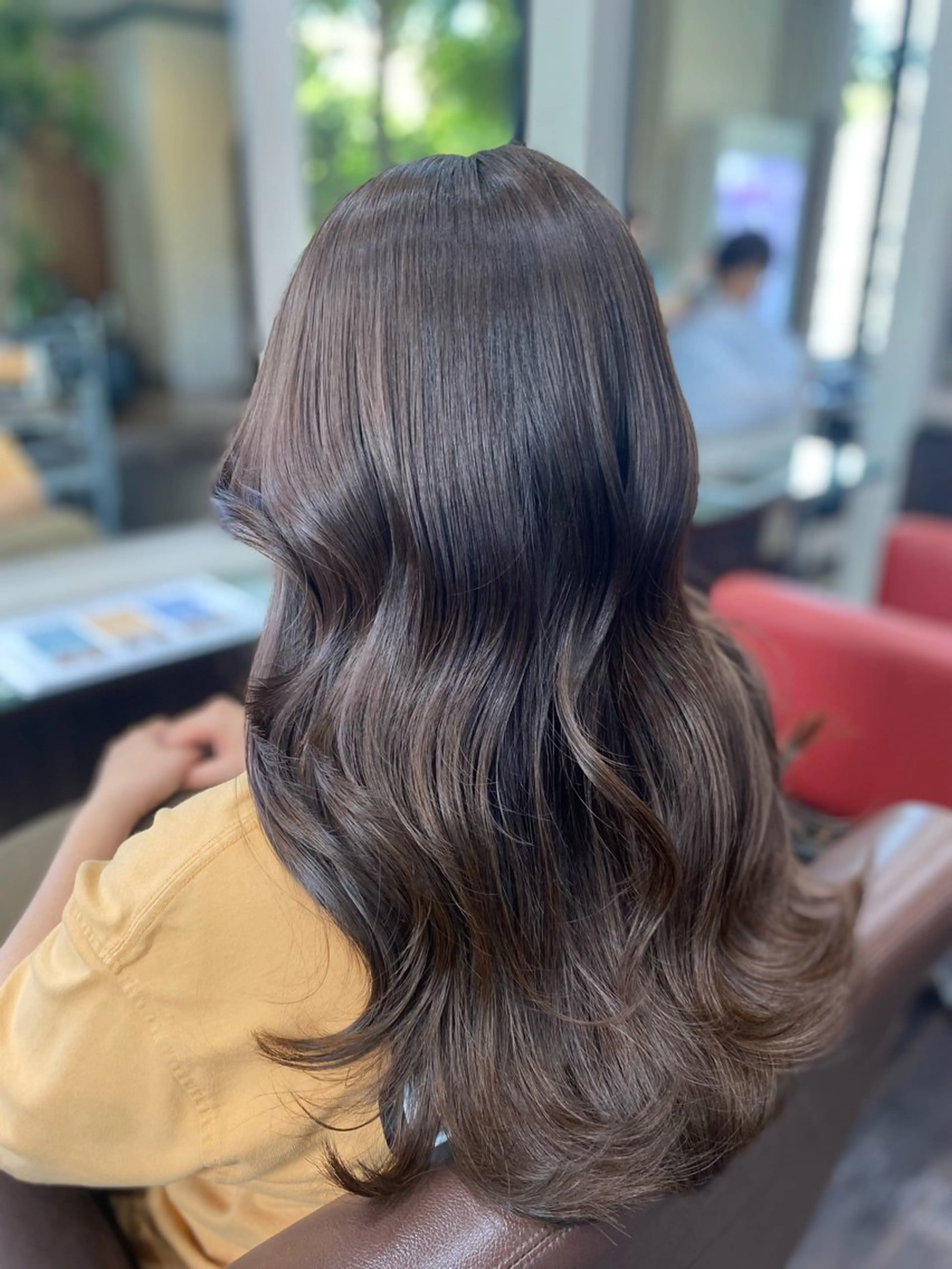 セミロング ヘアカラー トリートメント 美容室Limb所属・髪質改善/縮毛/小林 水葵のヘアスタイル