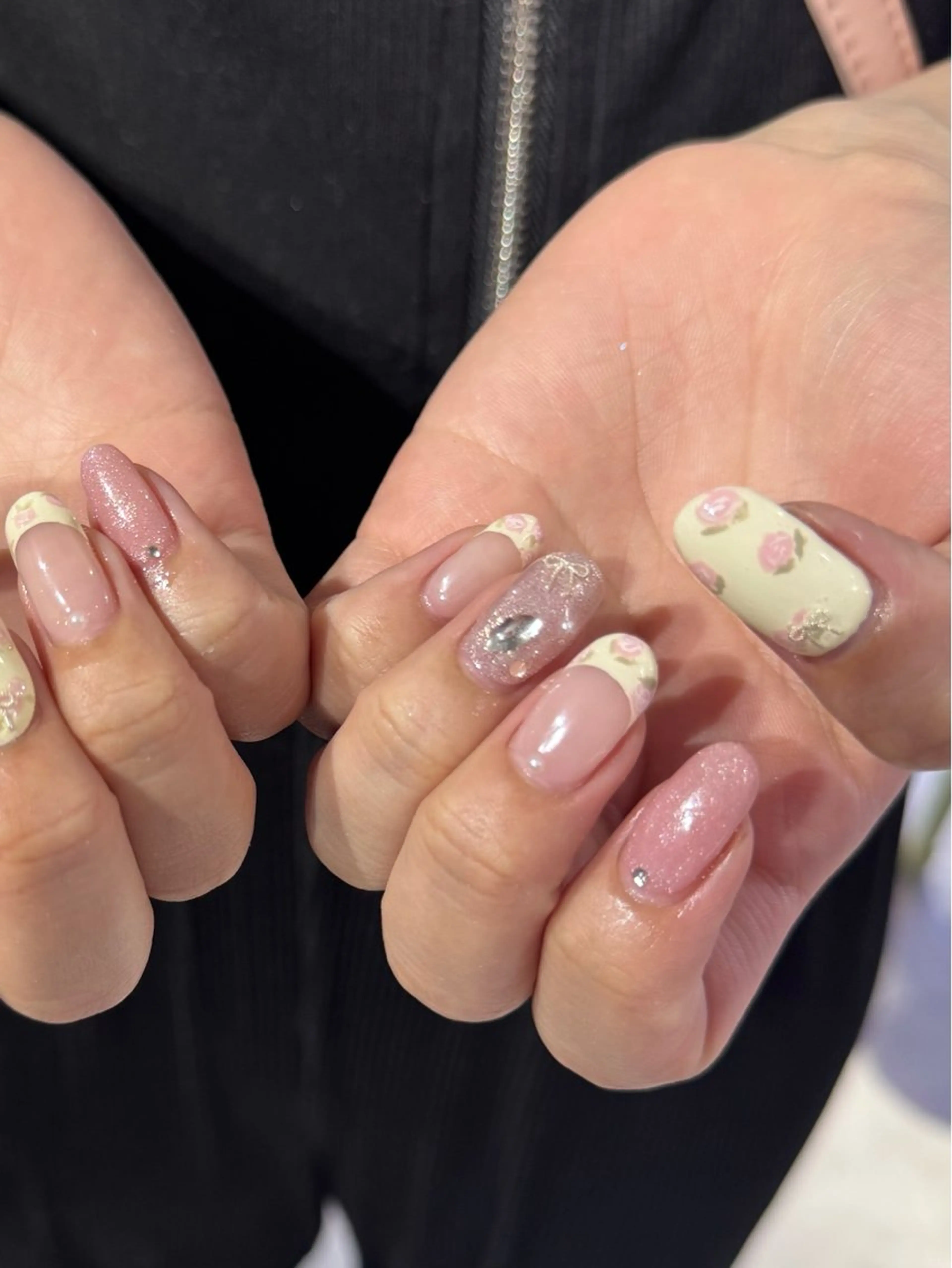 ミディアム 小川 柚香のネイルデザイン