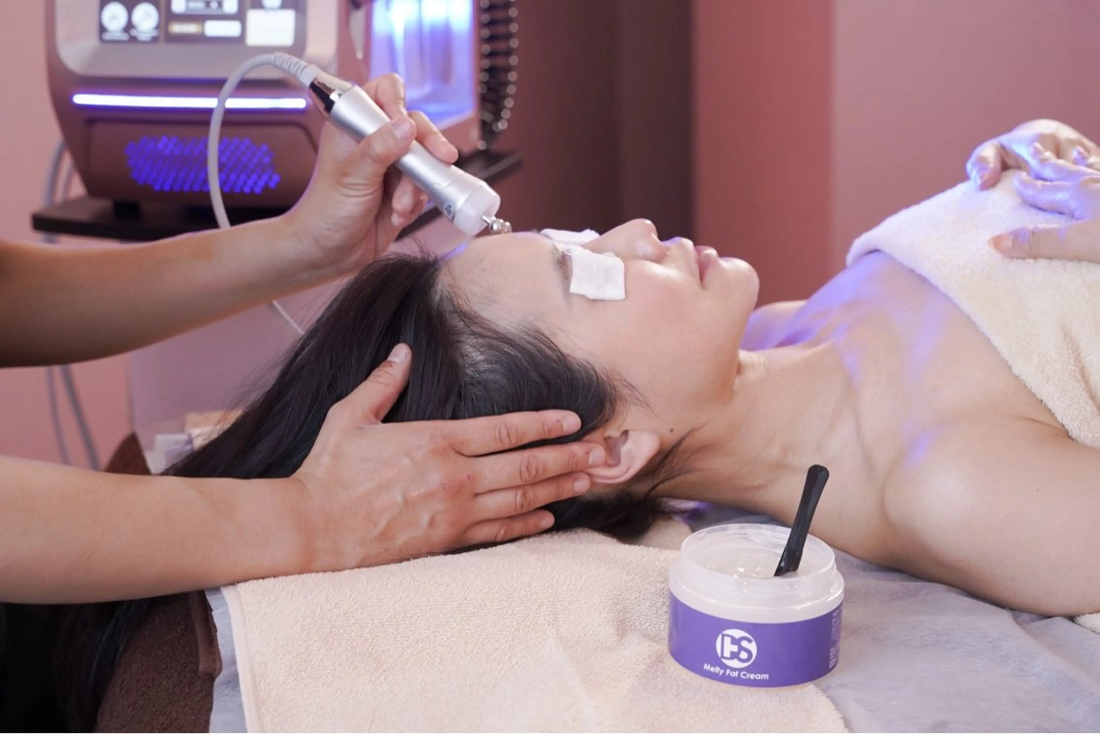 【ツヤ玉潤い肌】極濃度成長因子×美容液導入×毛穴収斂バック45分の写真