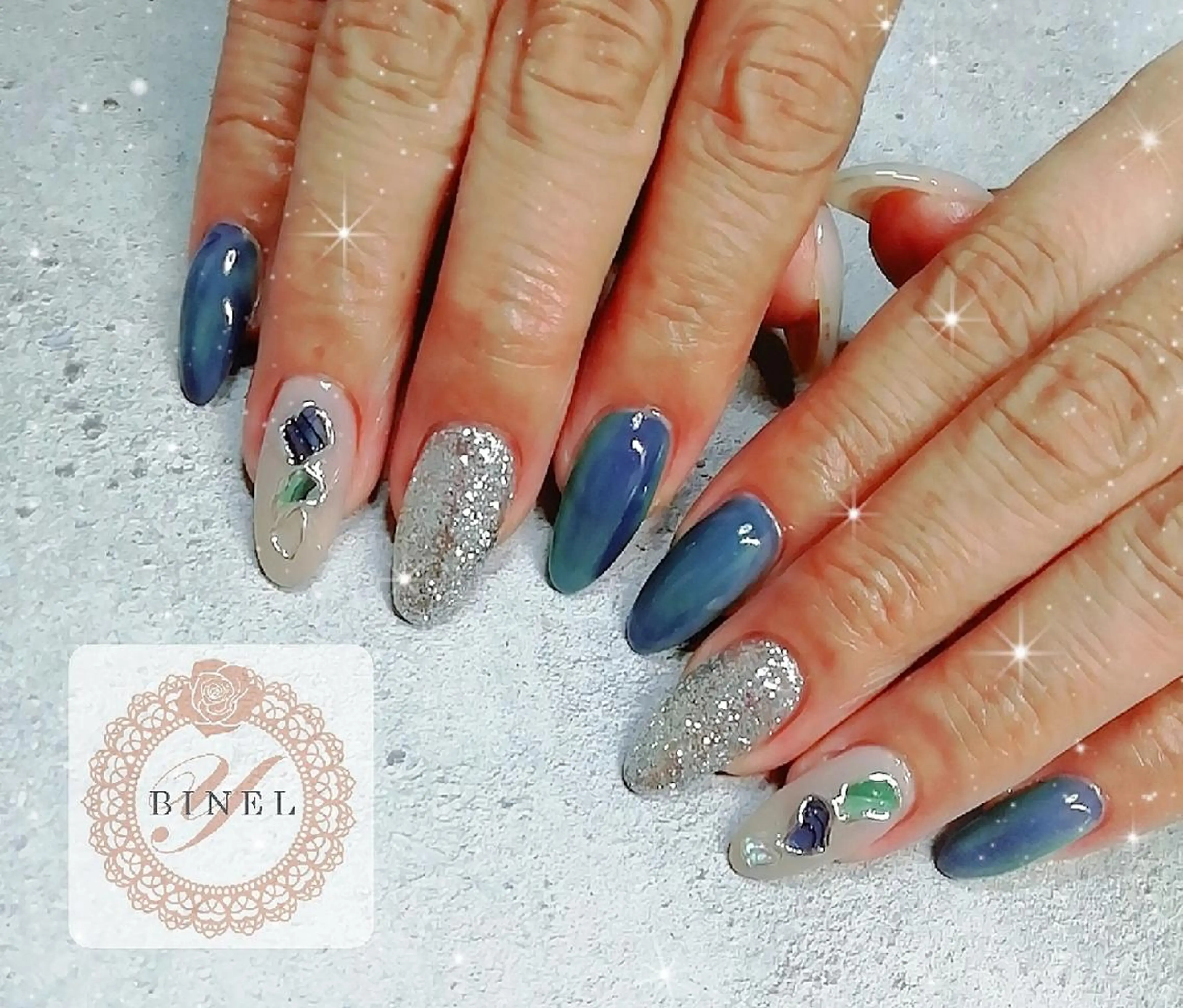 ネイル ラメ(グリッター) ニュアンスネイル ハンドネイル Nail Salon Y.BINELのネイルデザイン