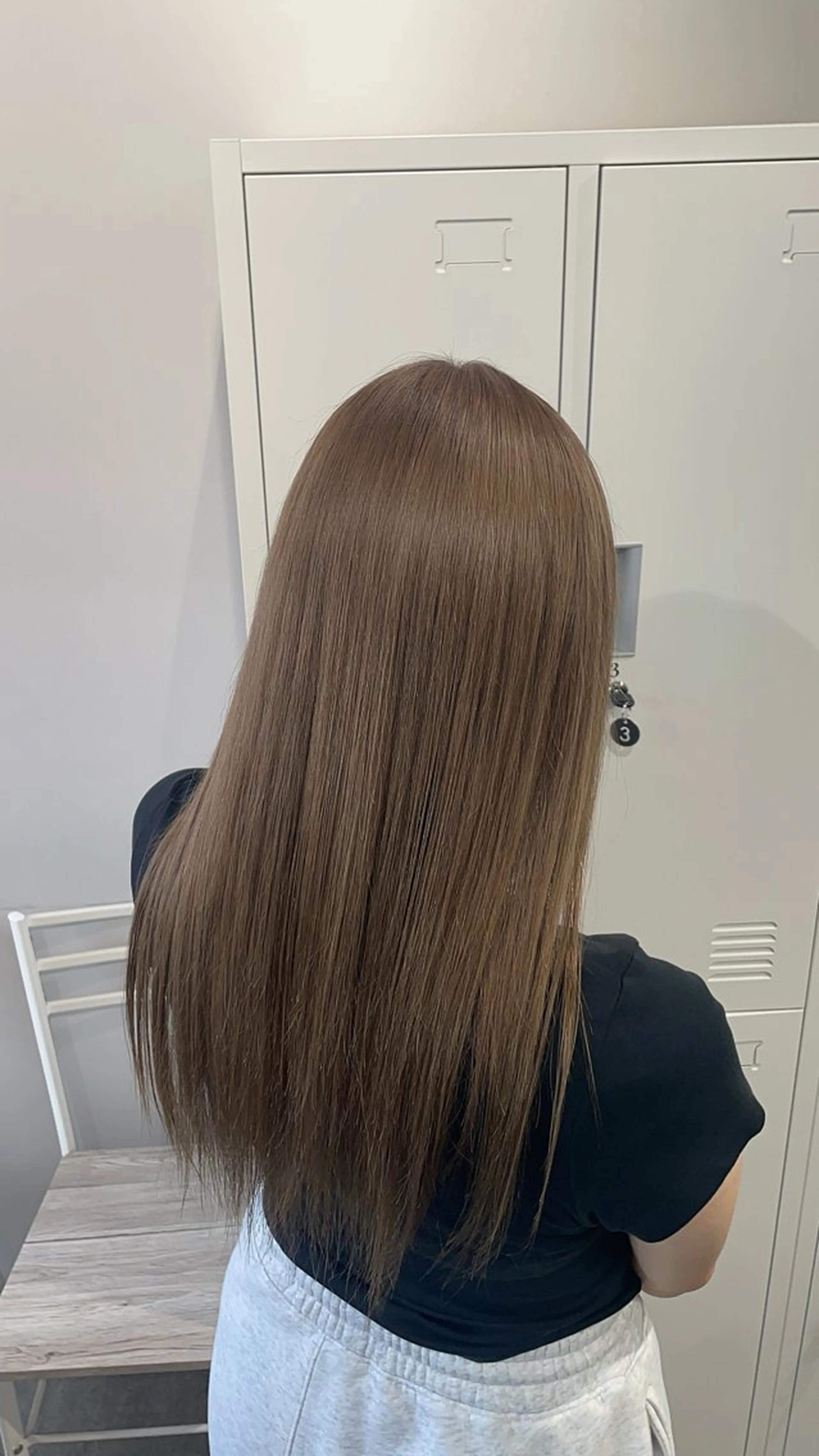 ロング カラー REINA ISHIDOのヘアスタイル