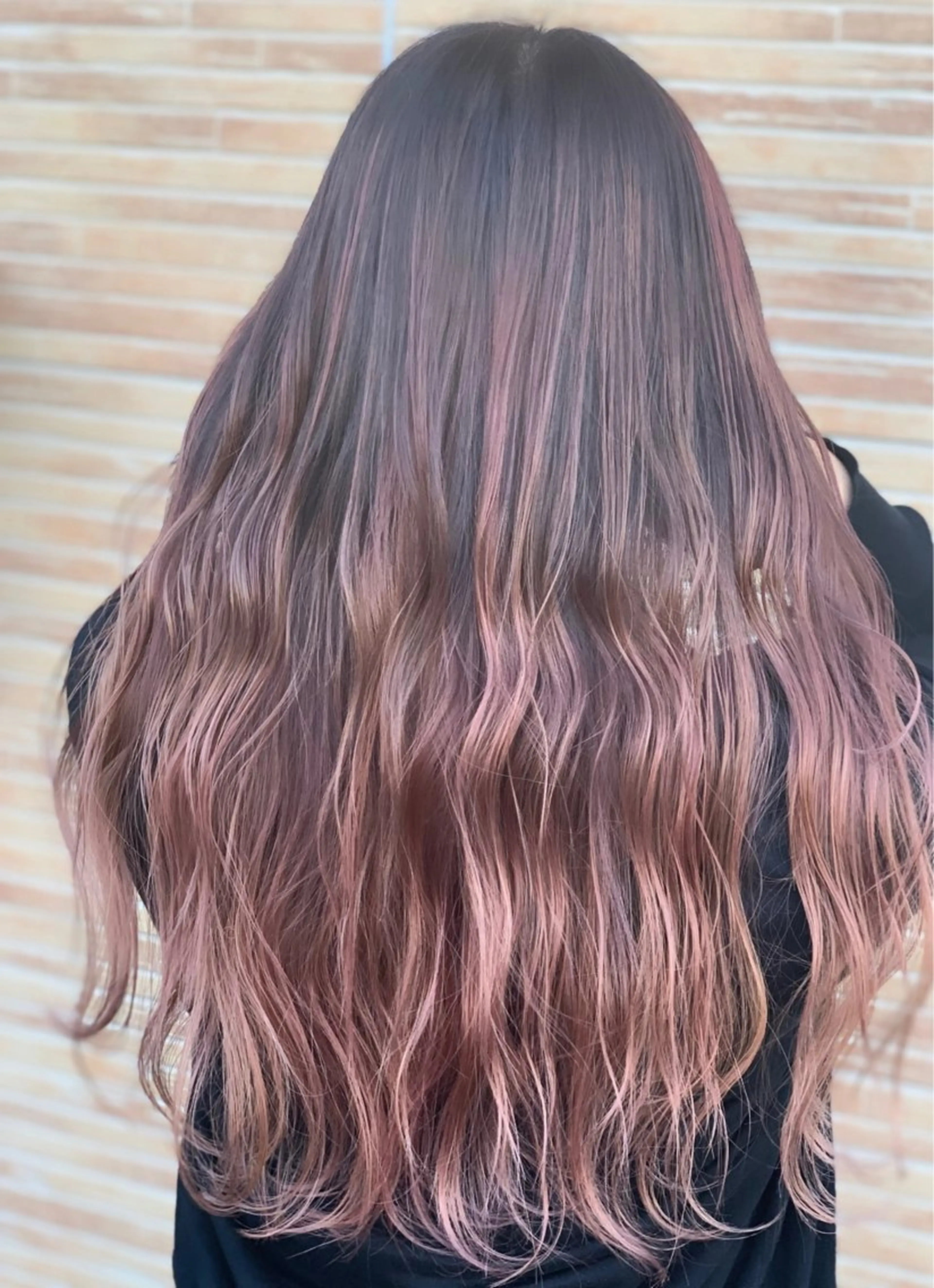 ロング ボブ 顔まわりレイヤー 顔周りカット ハイライト 韓国風ヘア ank classic hair【アンククラシックヘアー】所属・バレ、ハイライト モデル募集　齋藤祐哉のヘアスタイル