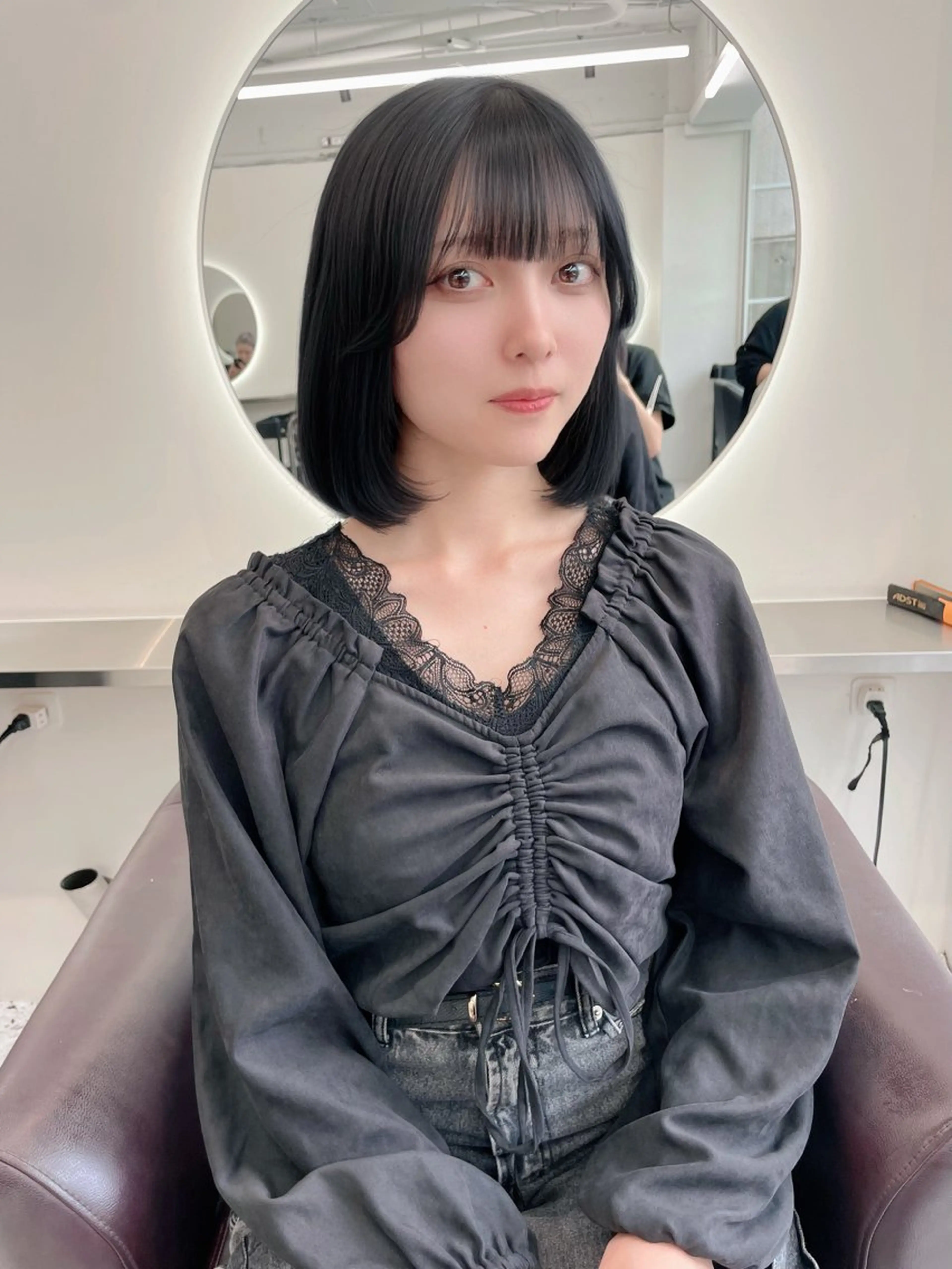 ミディアム カラー ヘアカラー トリートメント 艶髪ハイトーン 💎yuuki💎のヘアスタイル