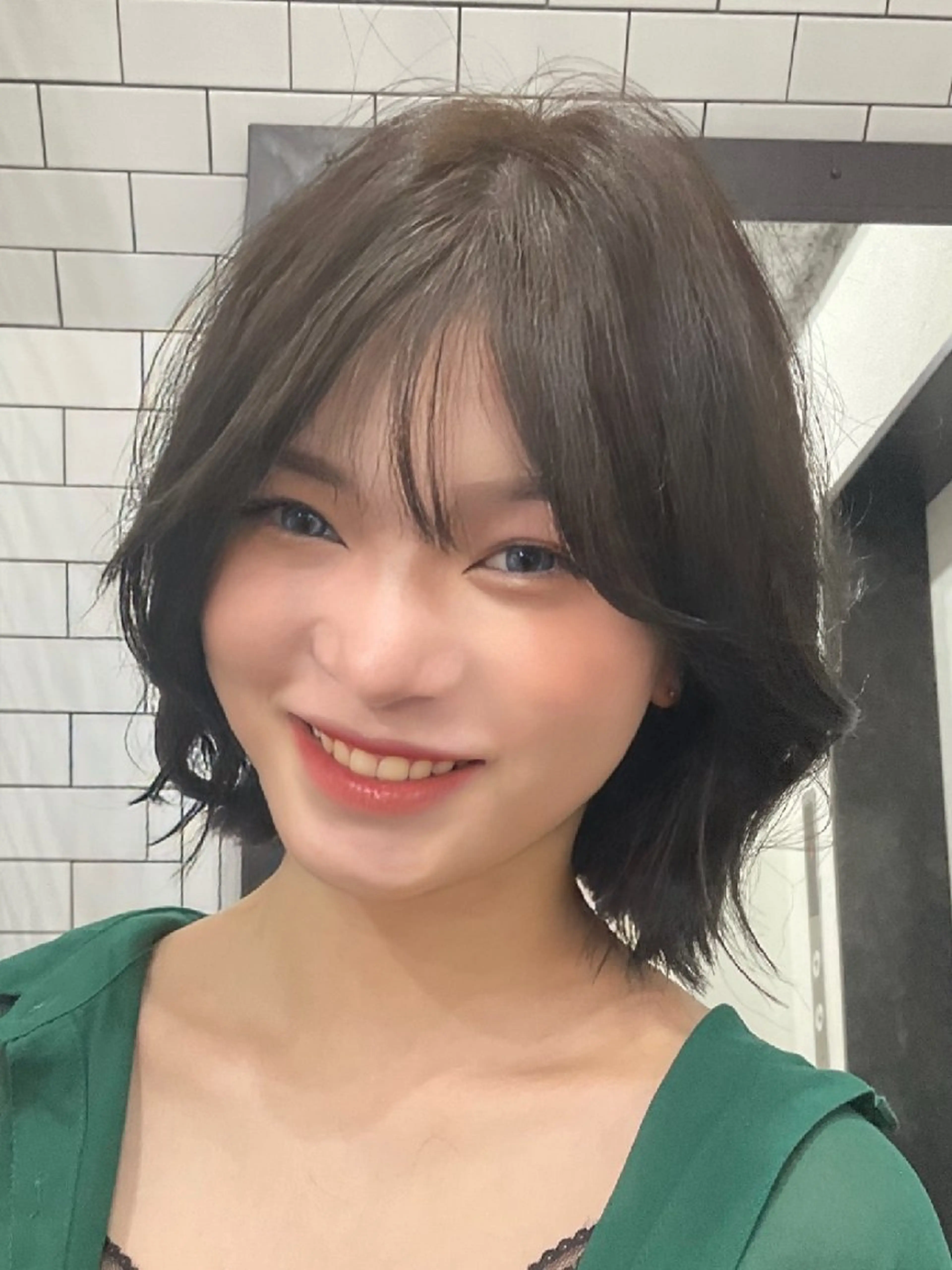 ショート ボブ 外ハネヘア 紙屋町/legare 🌈山村 麻美のヘアスタイル