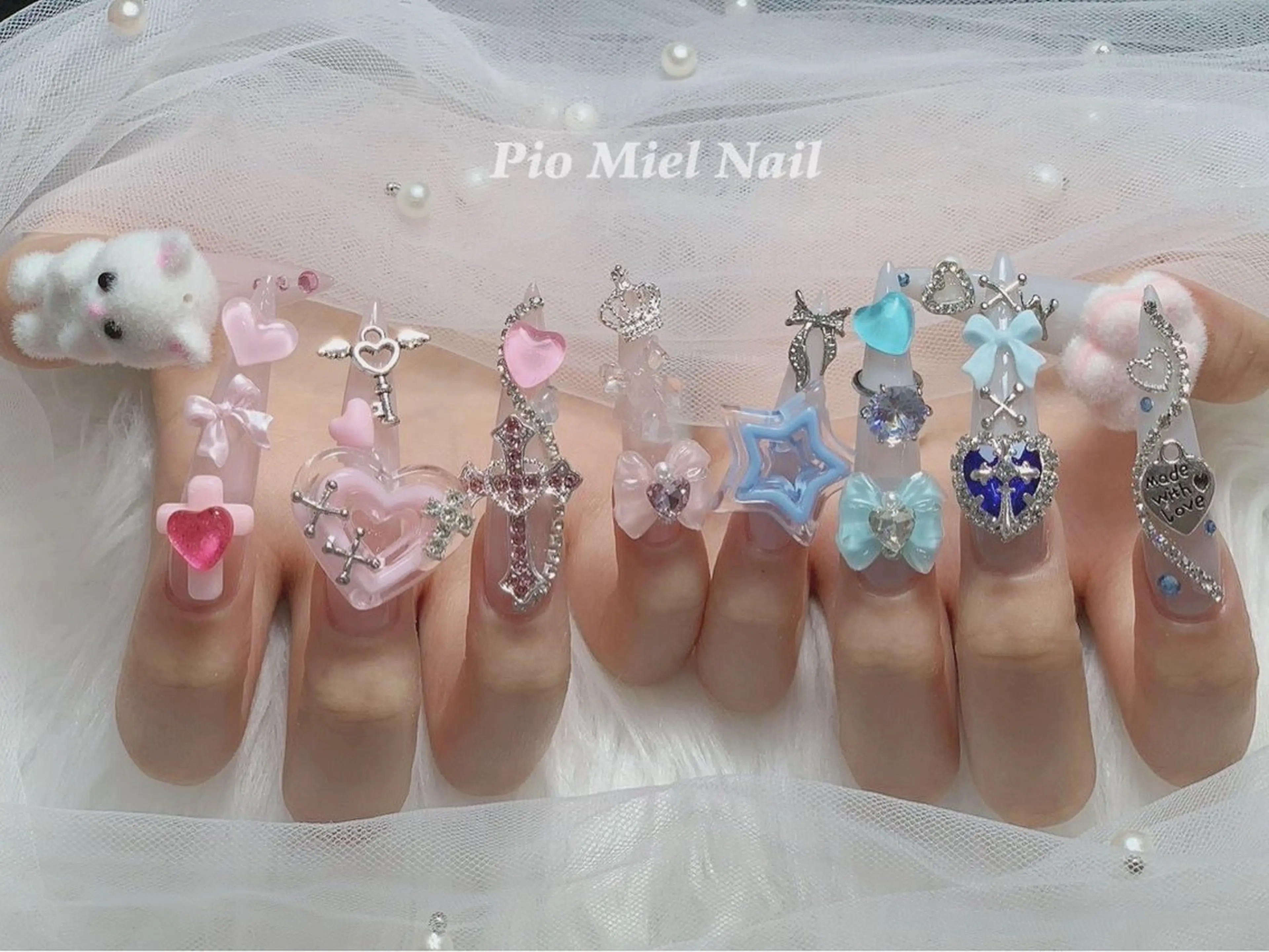 ネイル ハンドネイル HANA 長さだしのネイルデザイン