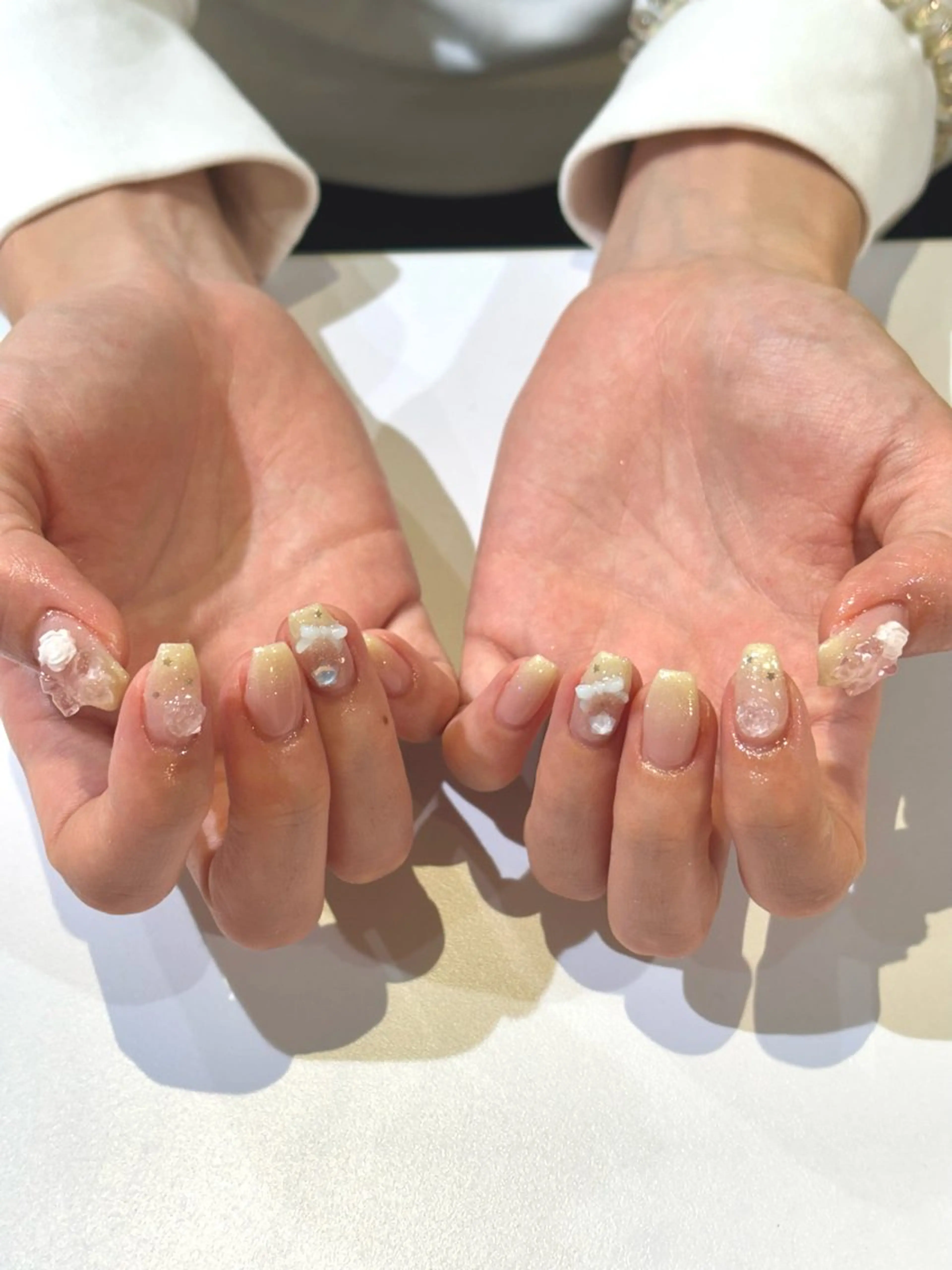 ネイル ハンドネイル REINA .のネイルデザイン