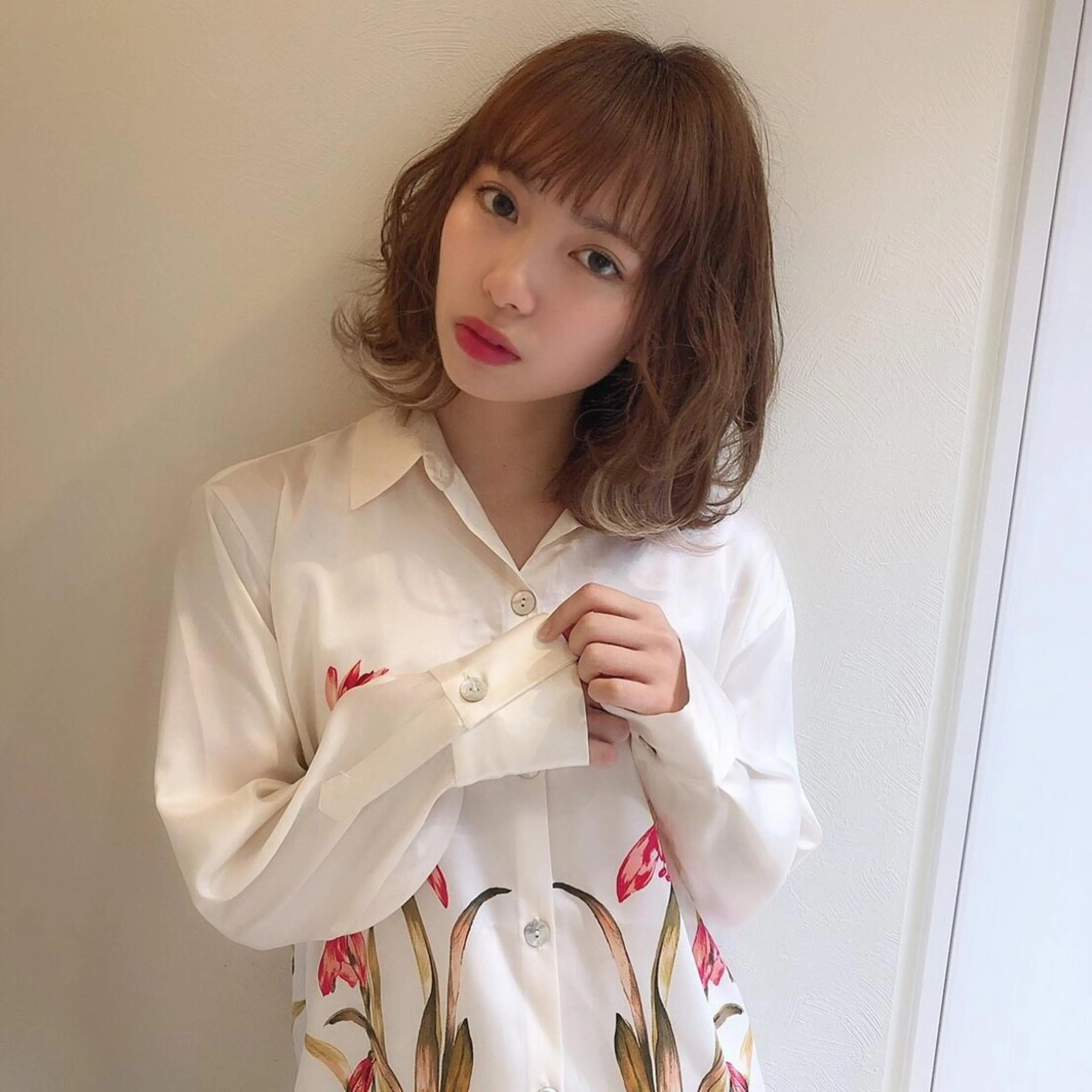 ミディアム レイヤー/ボブ 高嶋 優のヘアスタイル