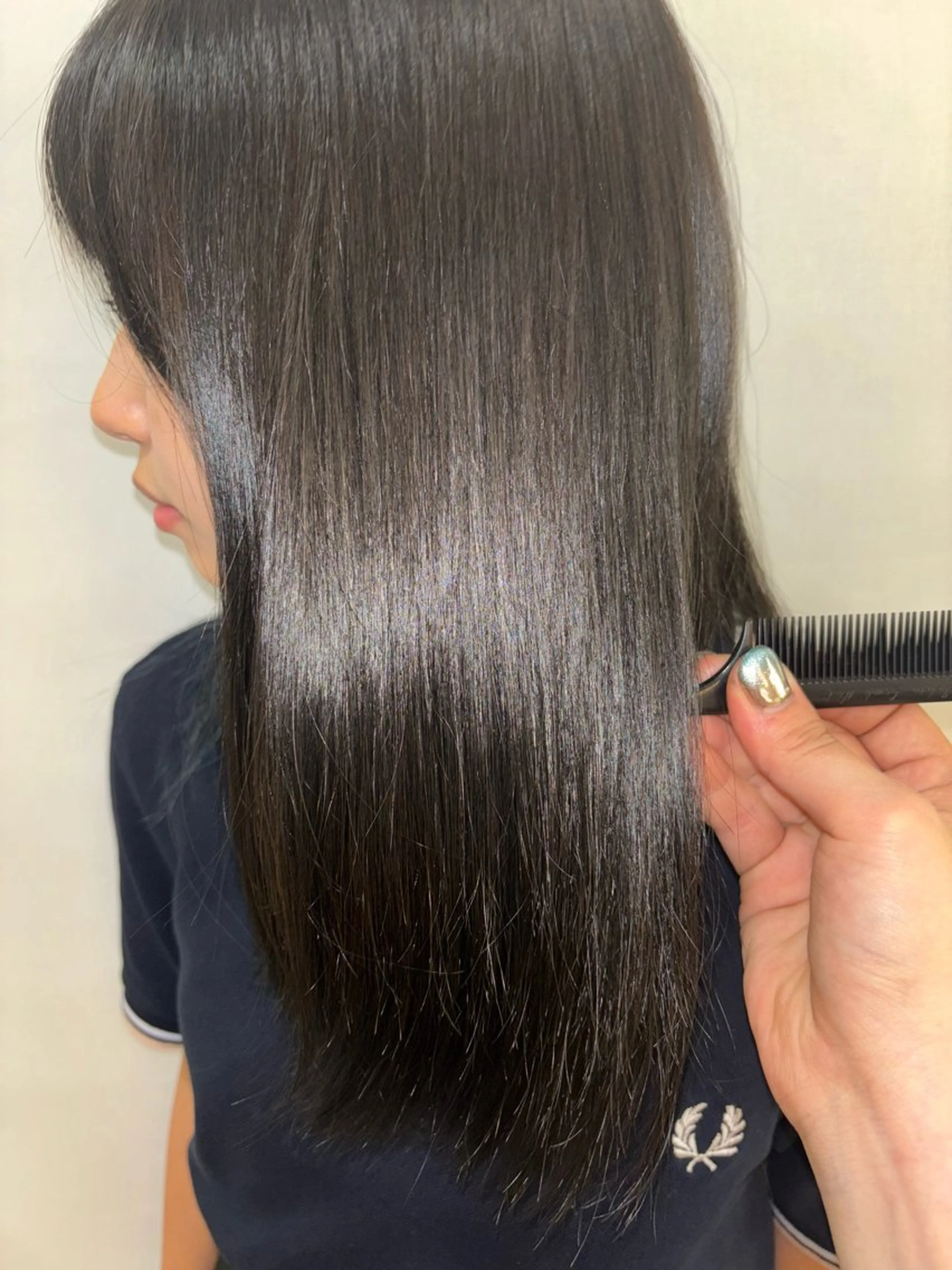 ロング カラー 黒髪 ブルーカラー ブルーブラック 透明感カラー アリヤマ メイカのヘアスタイル