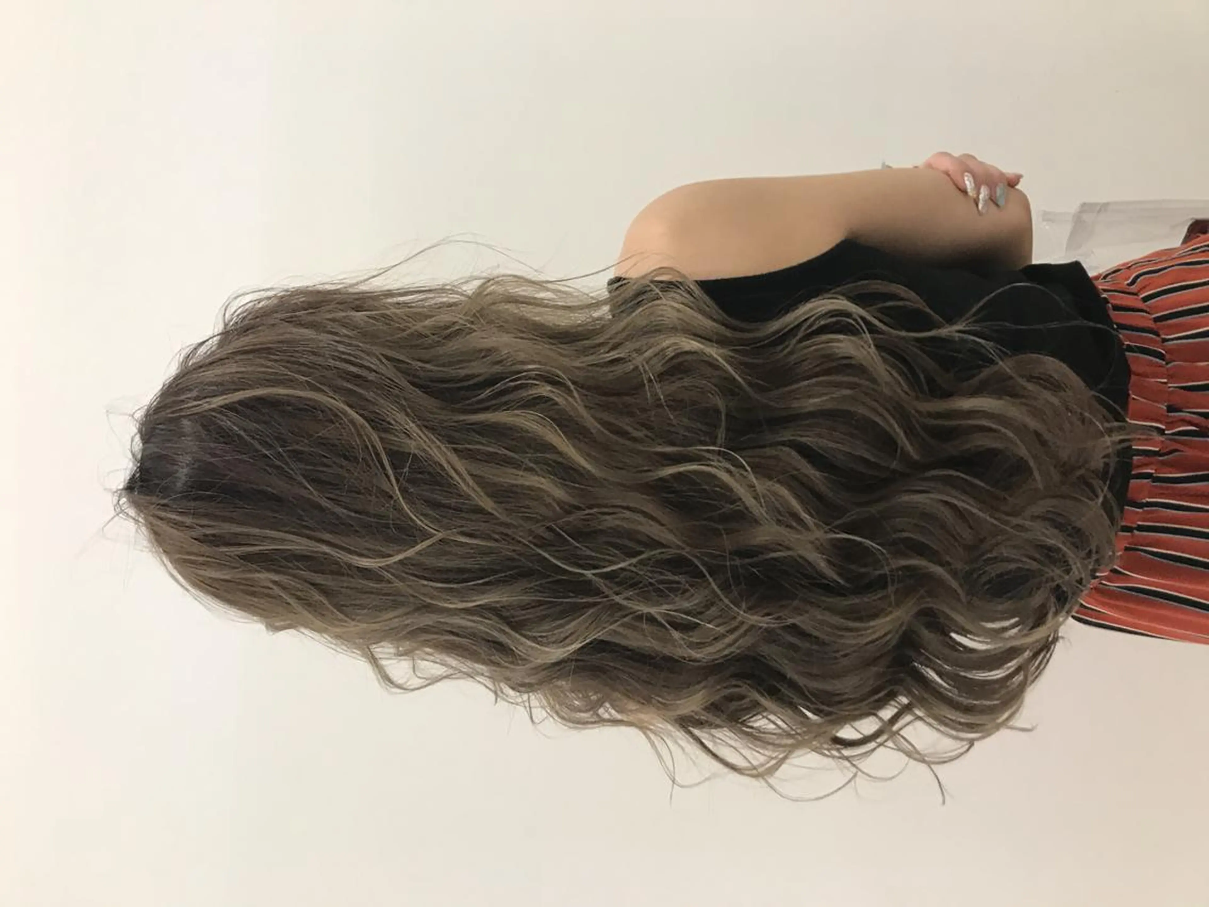 ミディアム due hair 京都駅前店 MILBON オージュア認定サロン【デューヘアー】所属・ハイトーンブリーチ 土坂　由志【京都】のヘアスタイル