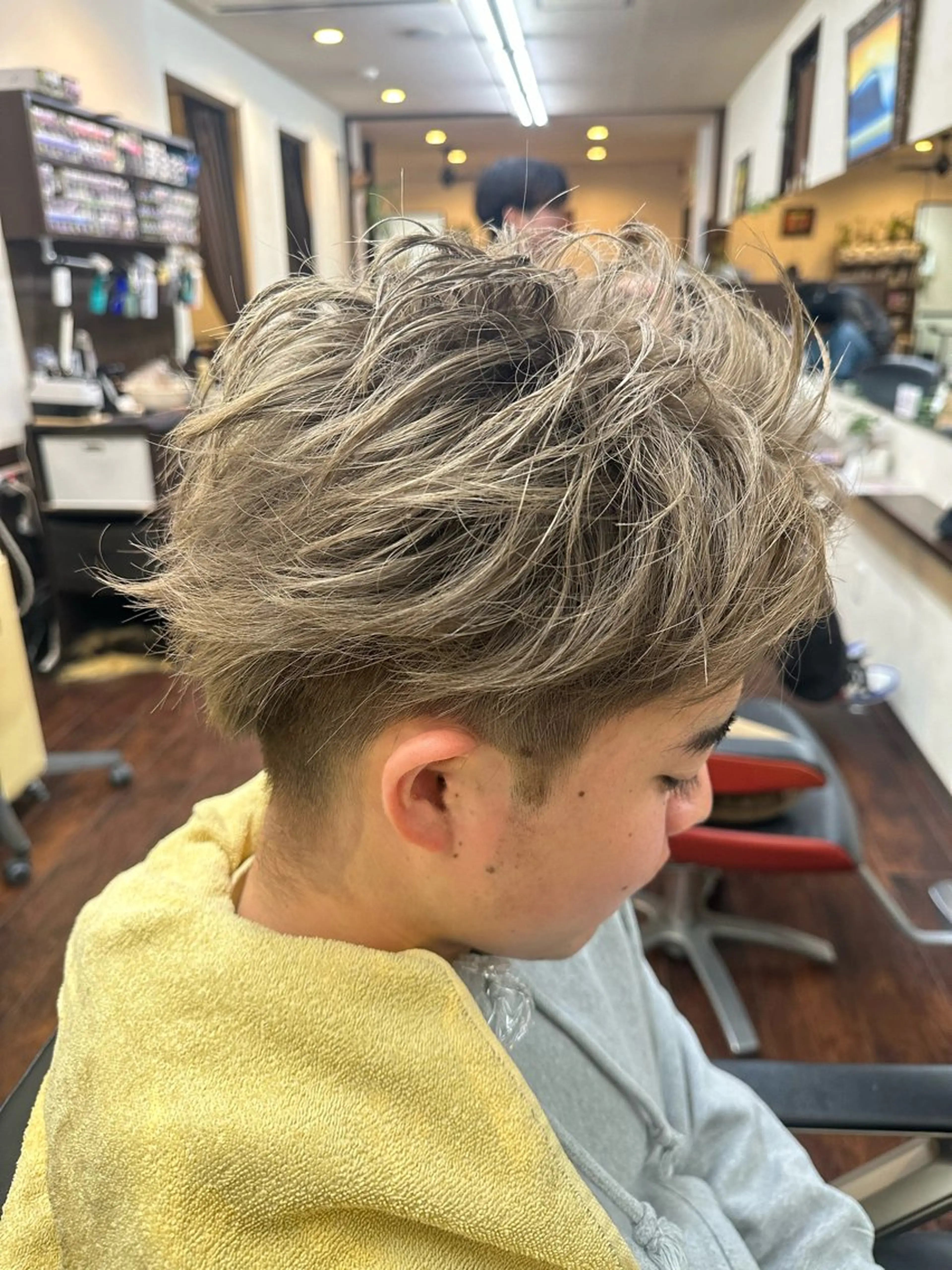 カラー メンズ ヘアカラー トリートメント 鈴木 晴紀のヘアスタイル