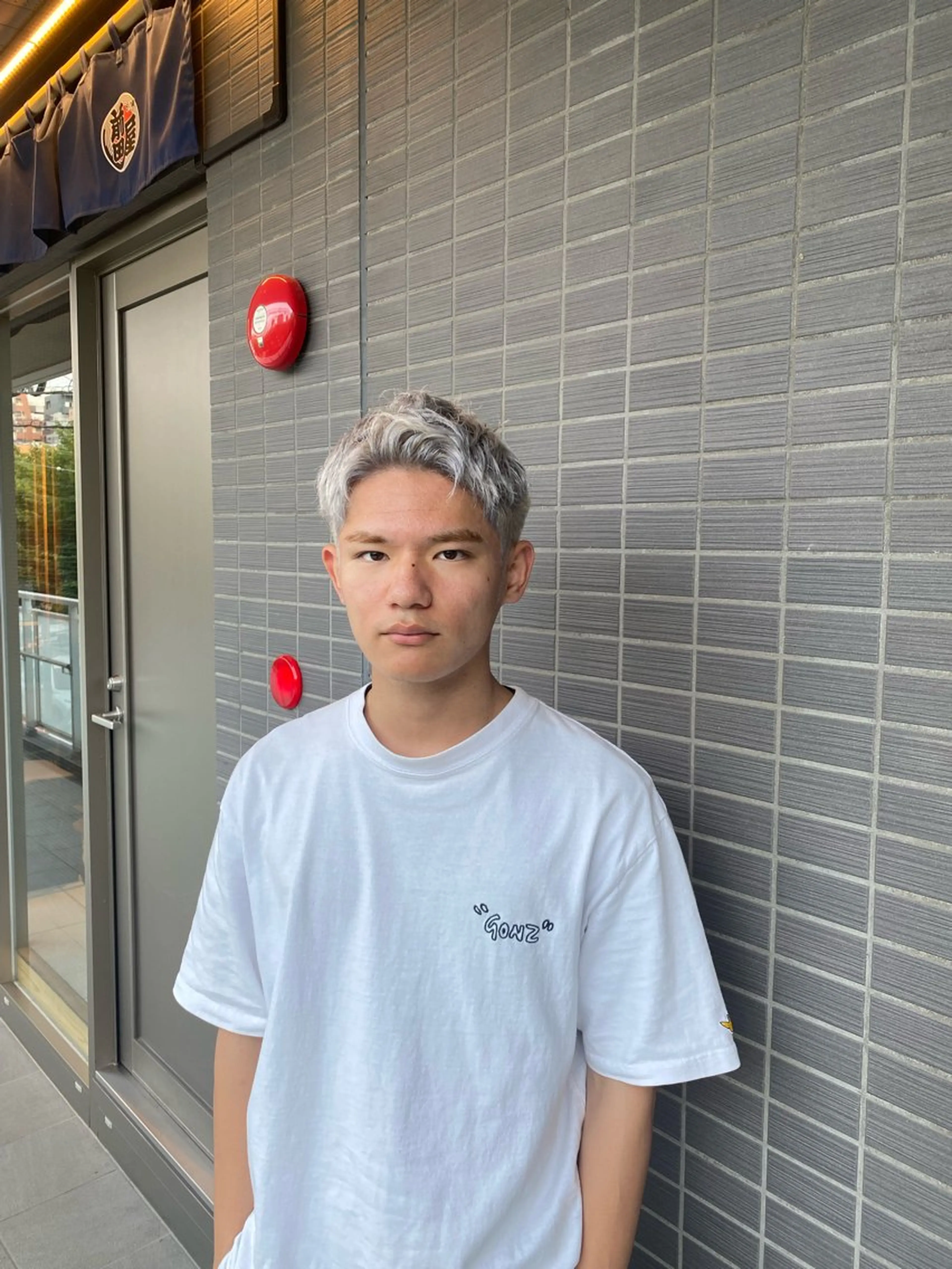 ショート カラー メンズ 友利 翔太のヘアスタイル