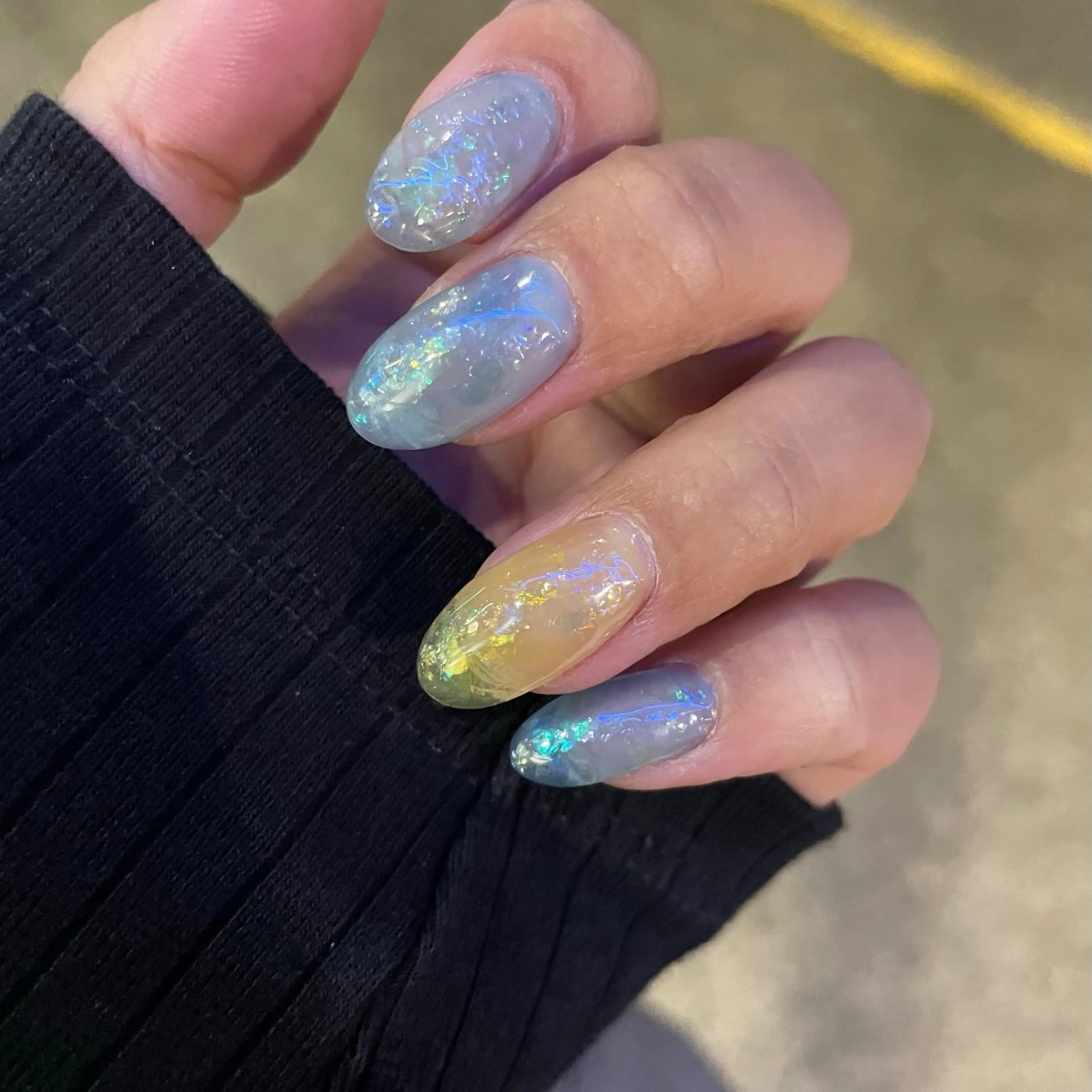 ネイル LIVME by nailsbytomo所属・Tomo 🦋💜のネイルデザイン