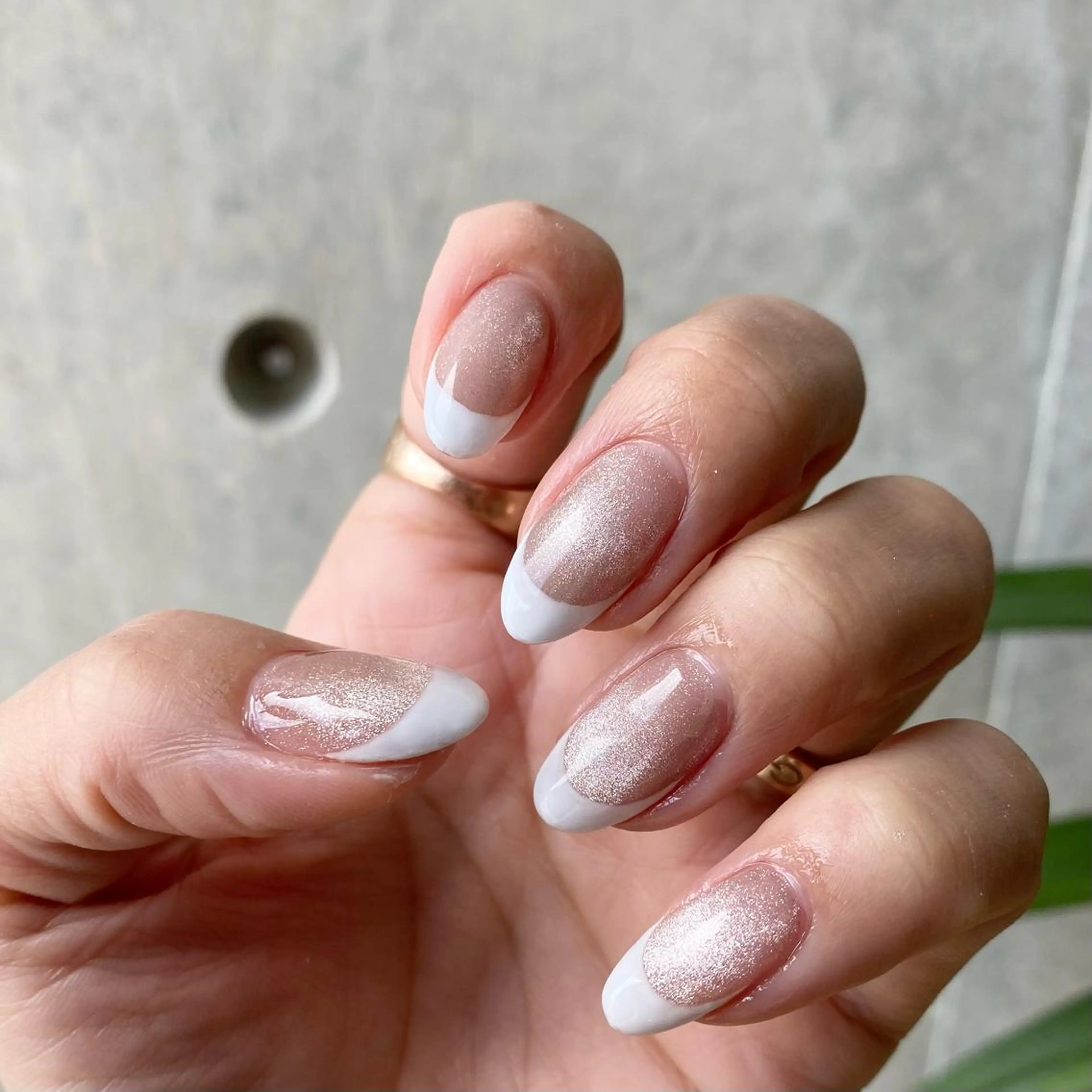 ネイル Flore (フロール)の眉毛・アイブロウイメージ