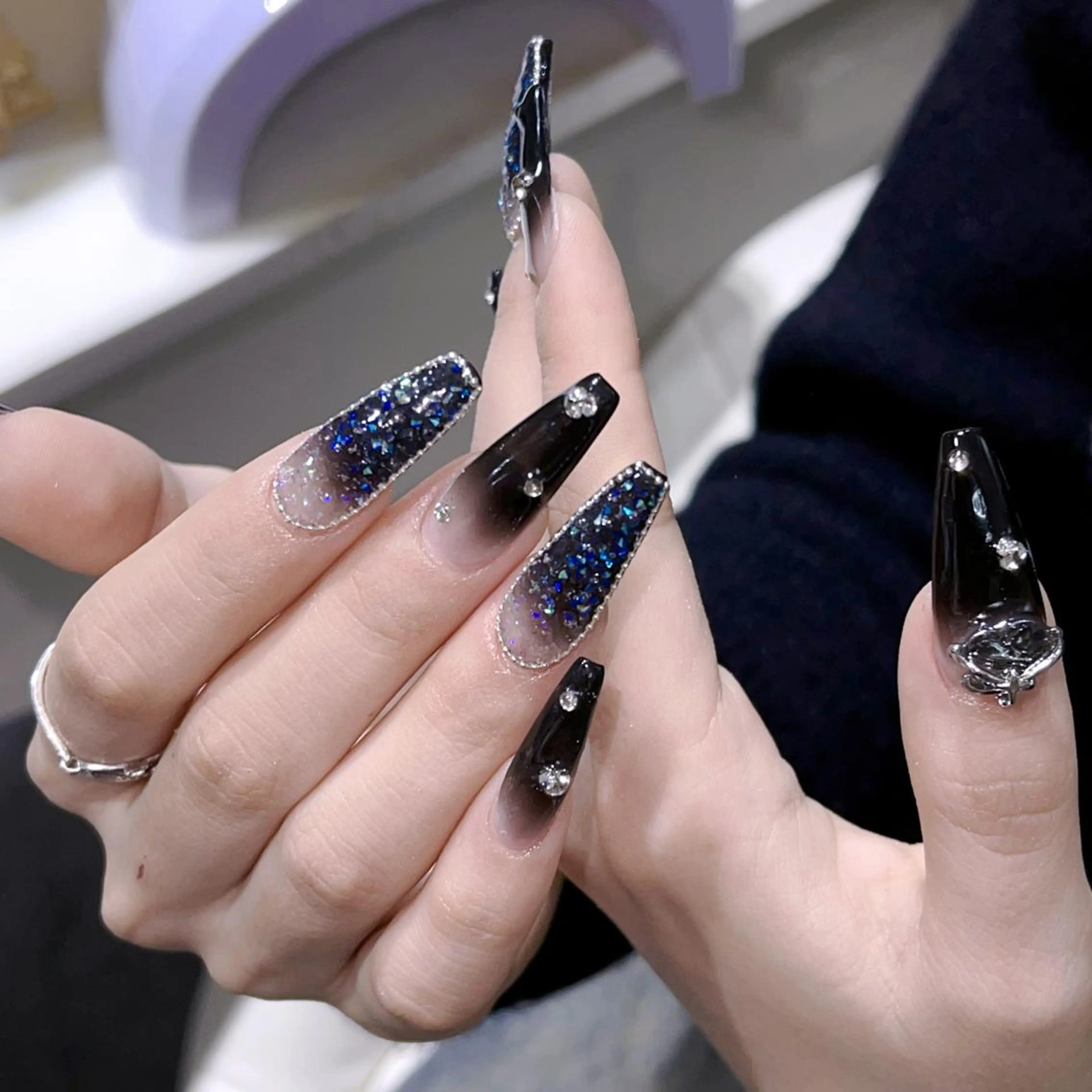 ネイル ハンドネイル Queens ciciのネイルデザイン