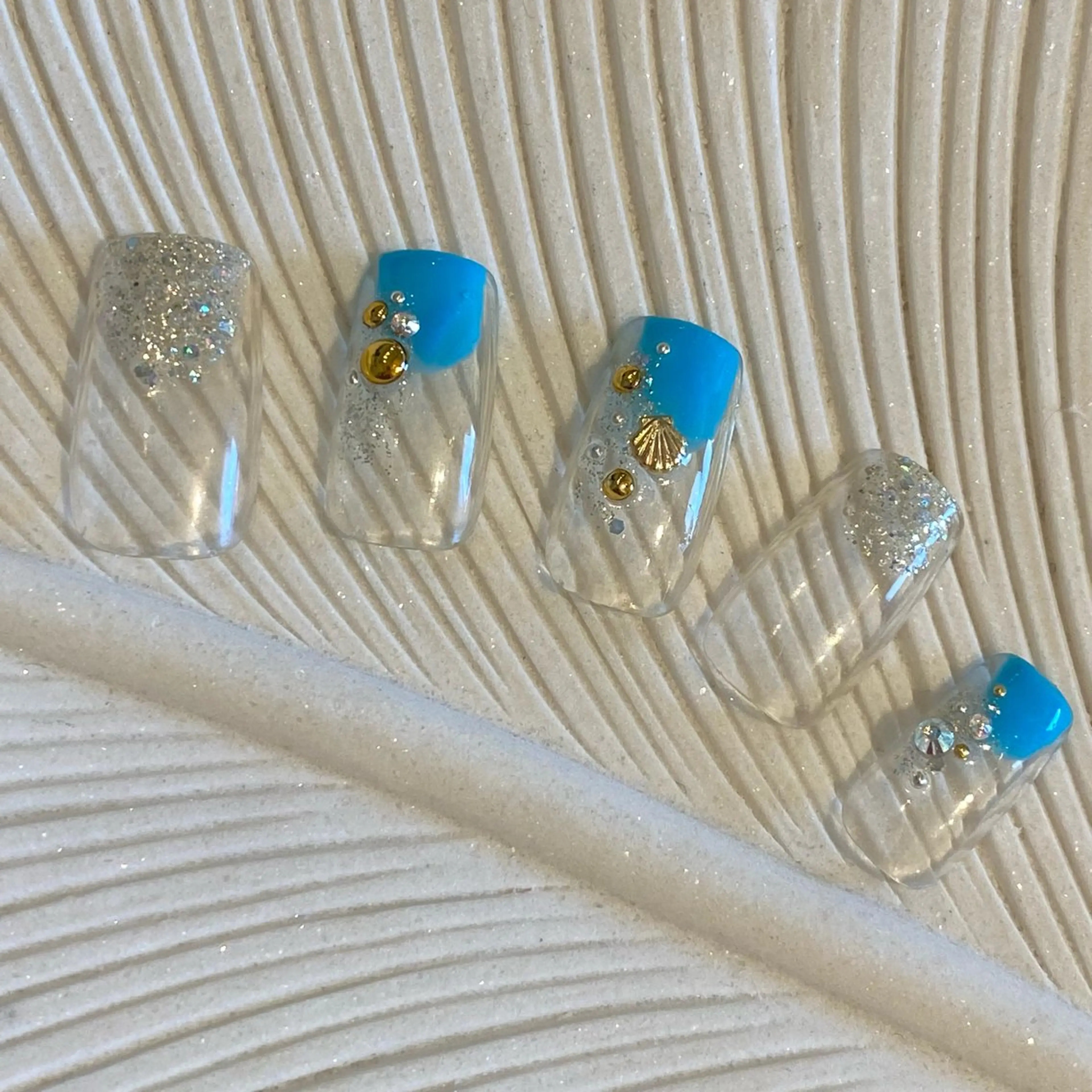 ネイル 夏ネイル AurorA Enaのネイルデザイン