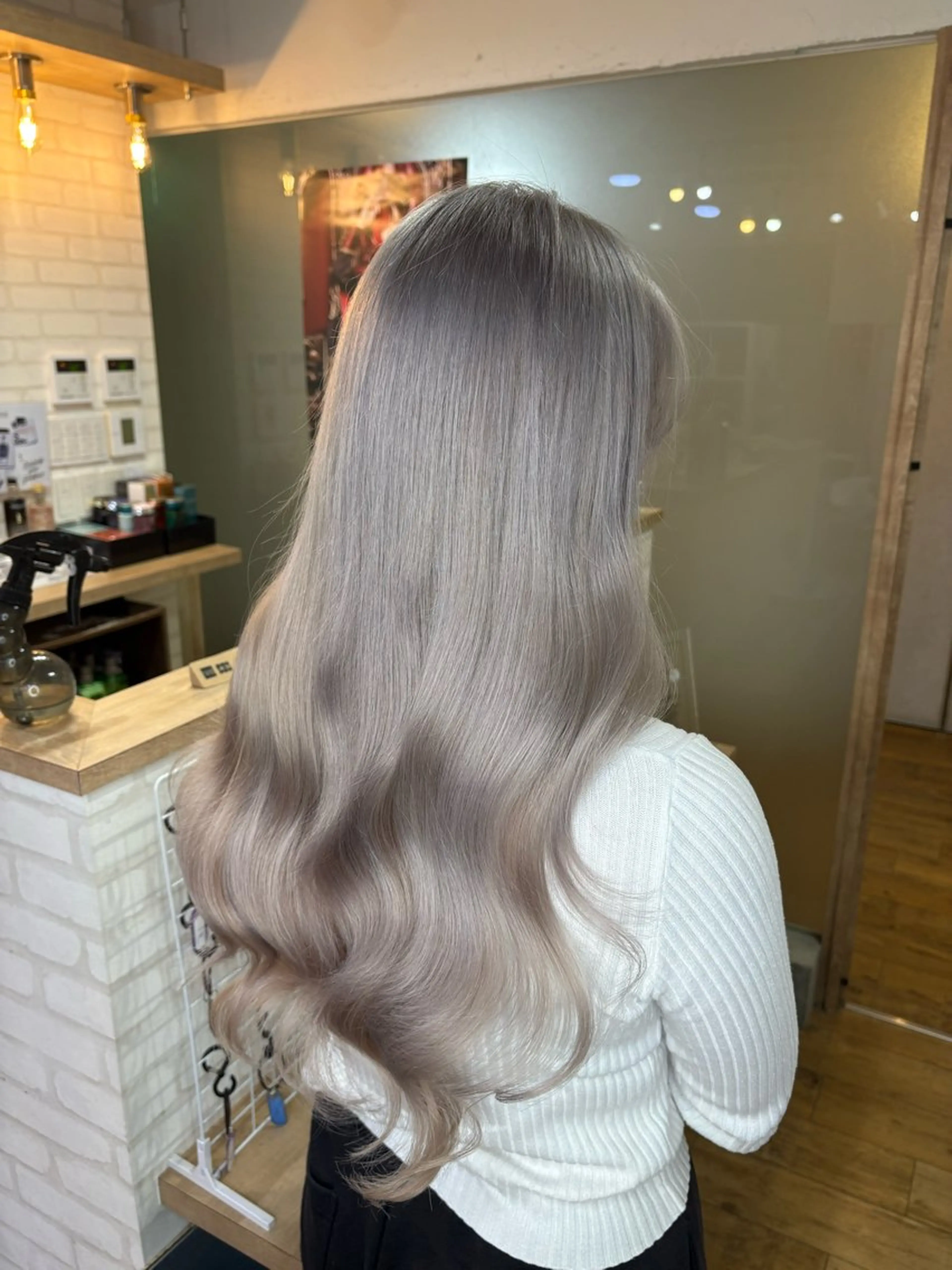 ロング カット ヘアカラー トリートメント Lapis所属・韓国レイヤーカット/ AIRIのヘアスタイル