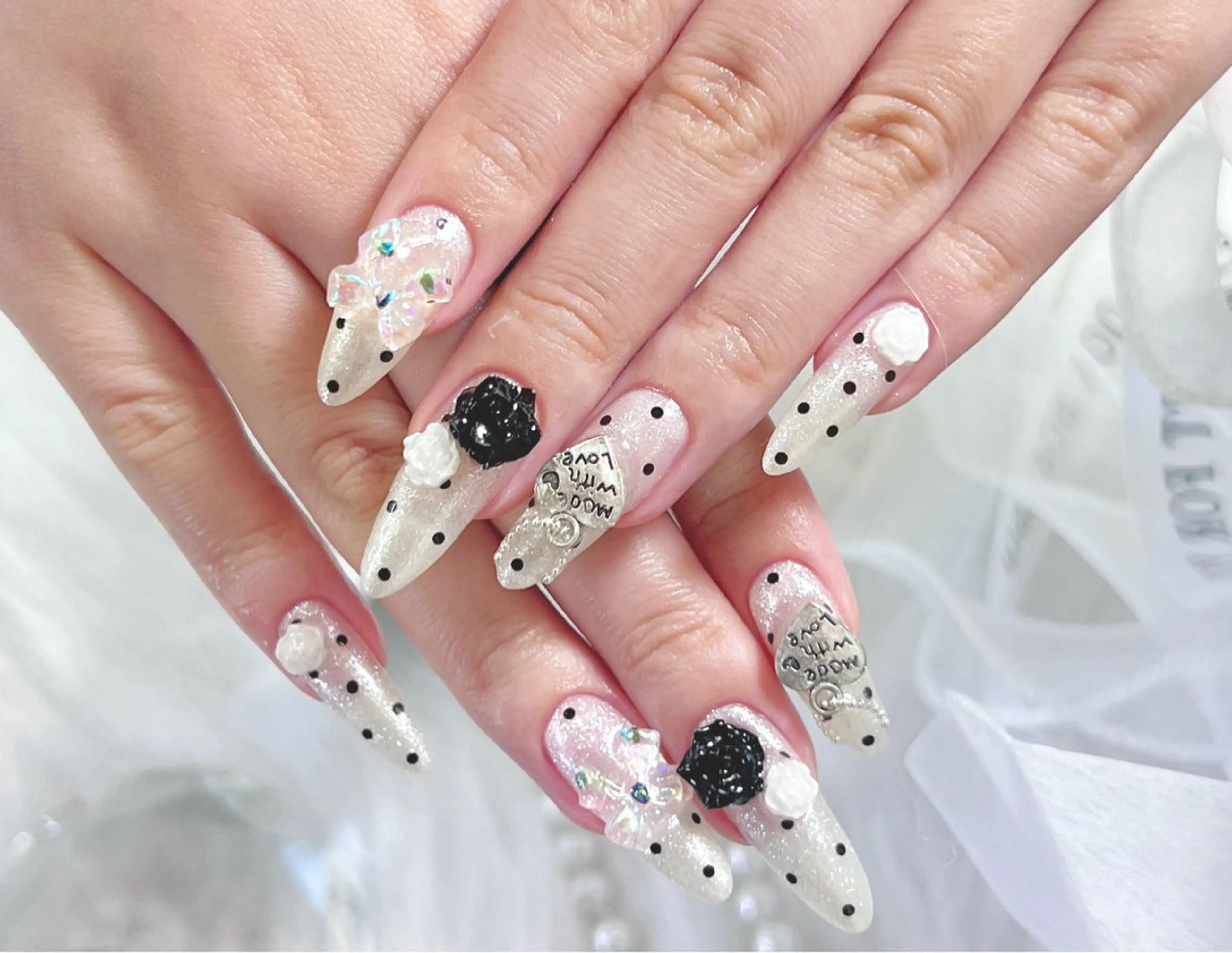 ネイル マグネットネイル 持ち込み スカルプネイル ハンドネイル Painty所属・Painty nailのネイルデザイン